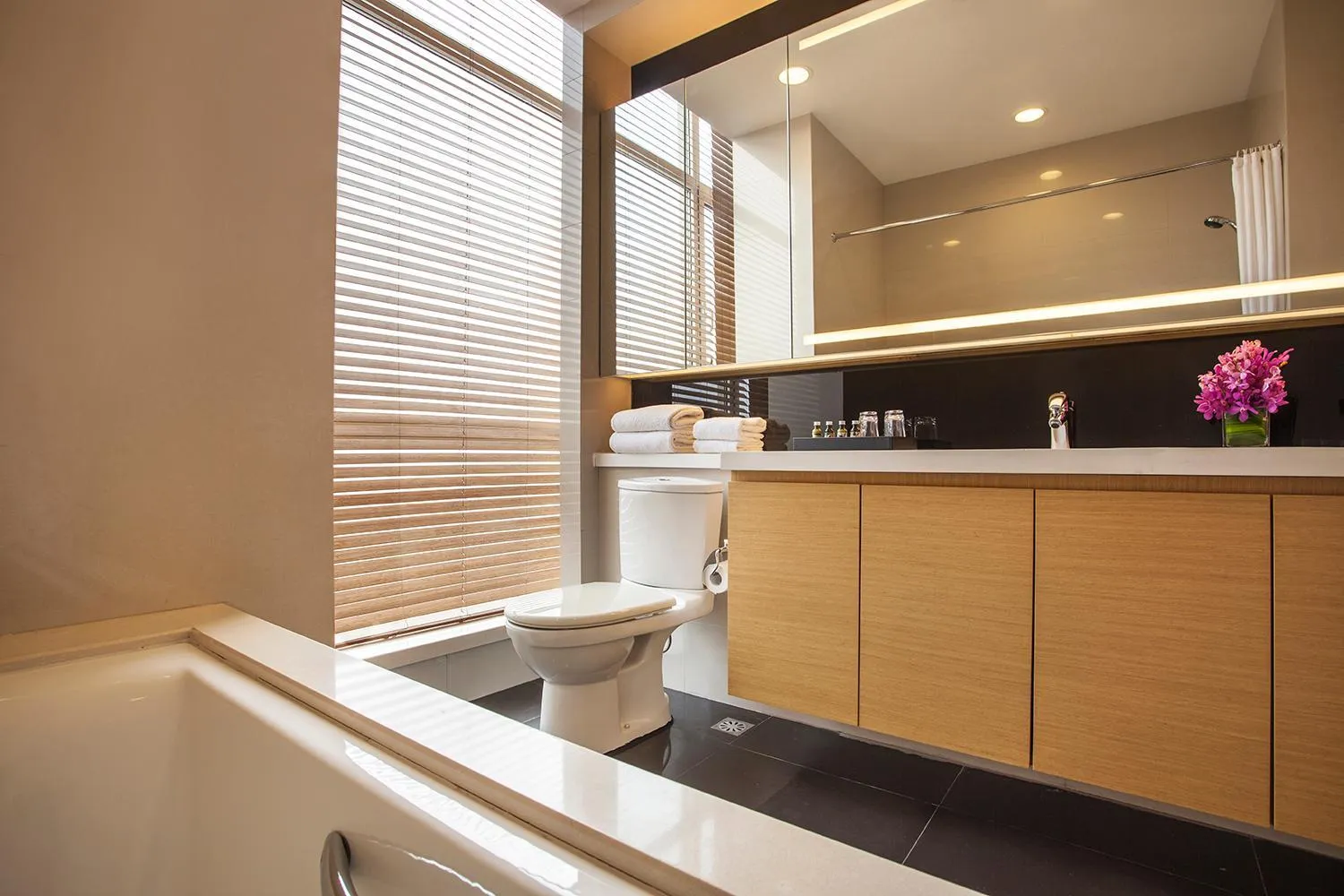 Bathroom in Somerset Grand Central Dalian