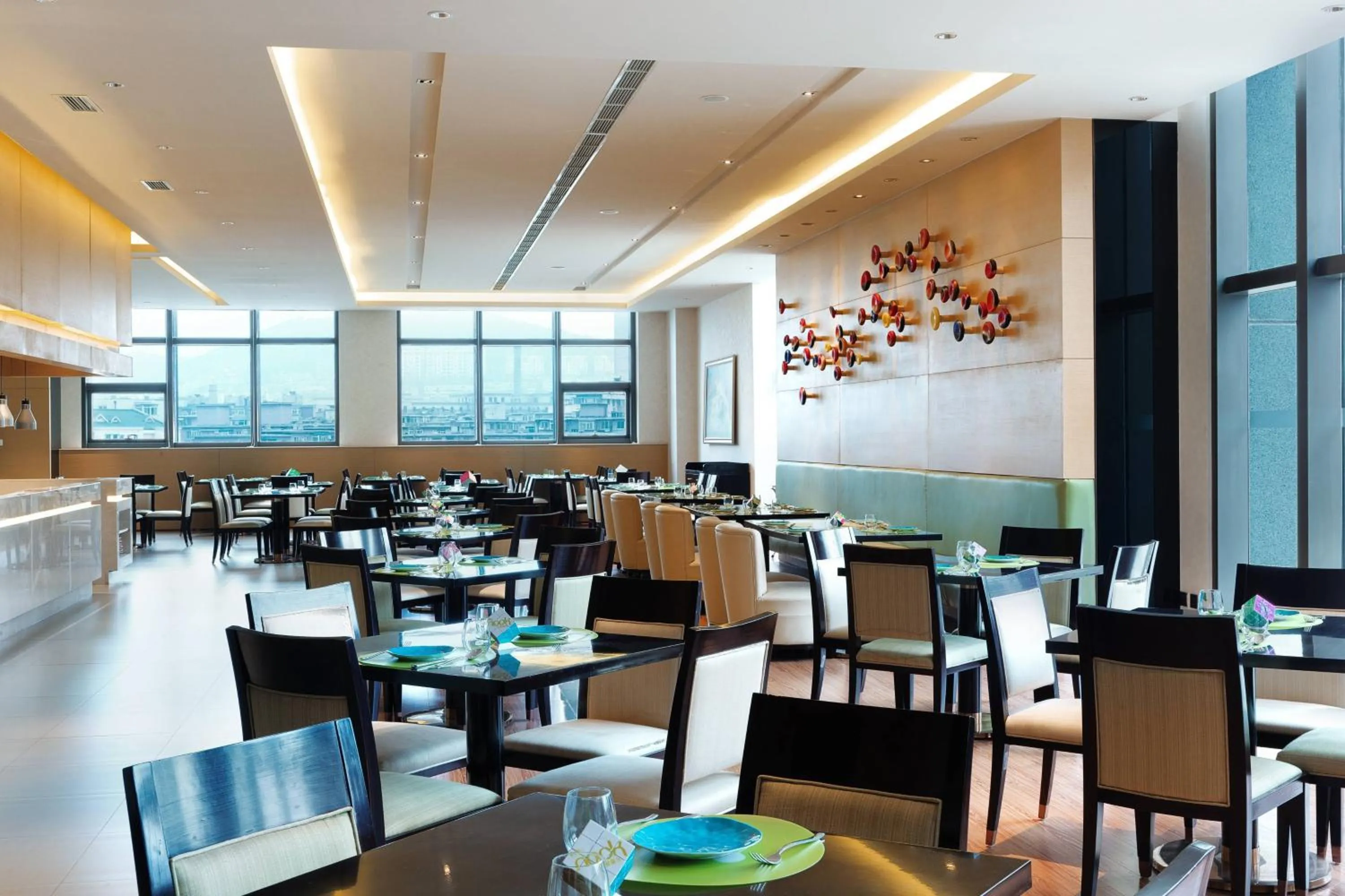 Restaurant/places to eat in Aloft Dalian