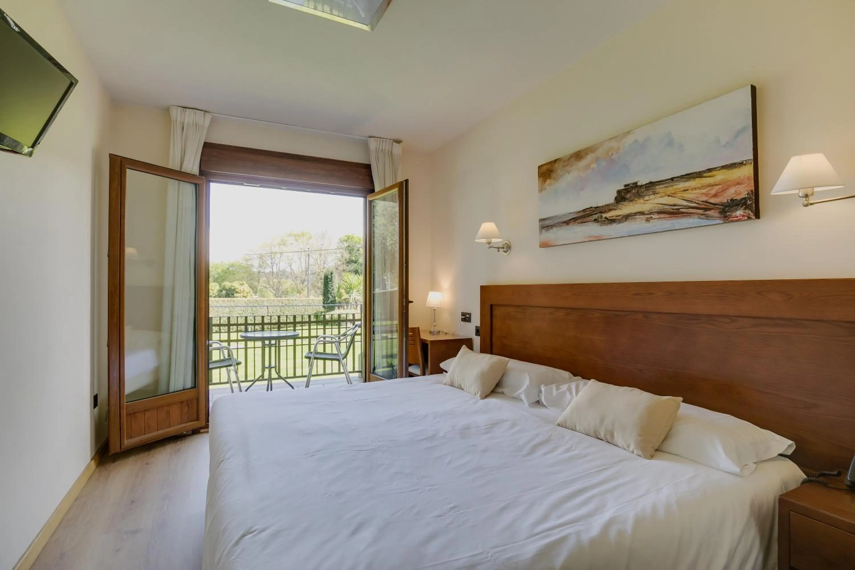 Bed in Hotel Rural Campaniola