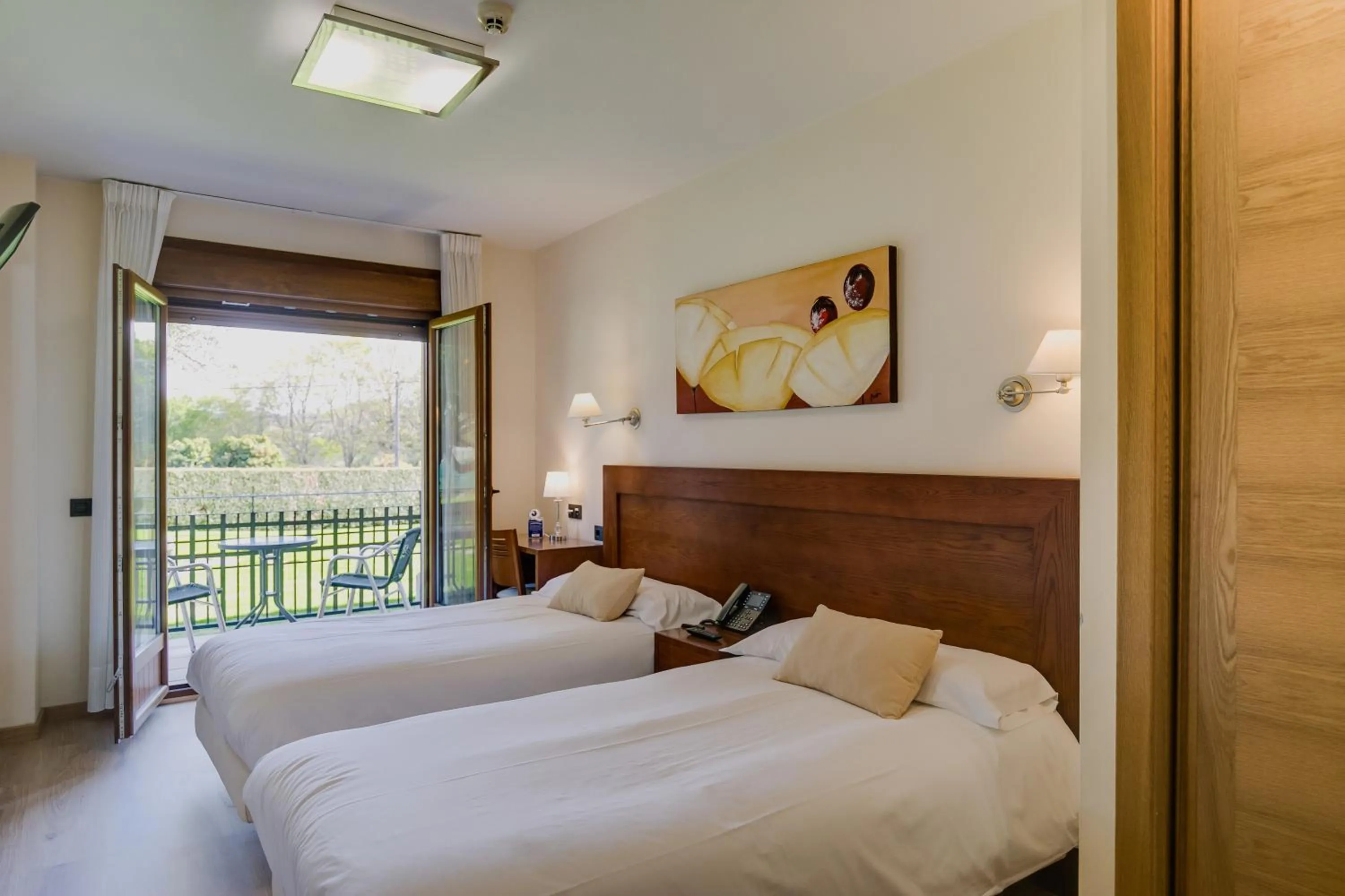 Photo of the whole room, Bed in Hotel Rural Campaniola