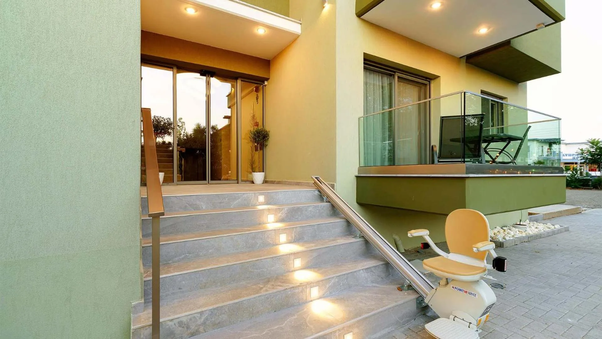 Estelle Family Luxury Apartments & Suites