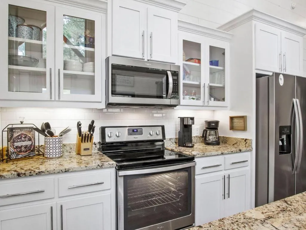 Stunning Luxury Cabin w Hot Tub and Fire Pit Holy Shiplap is Perfect Romantic Couples Getaway