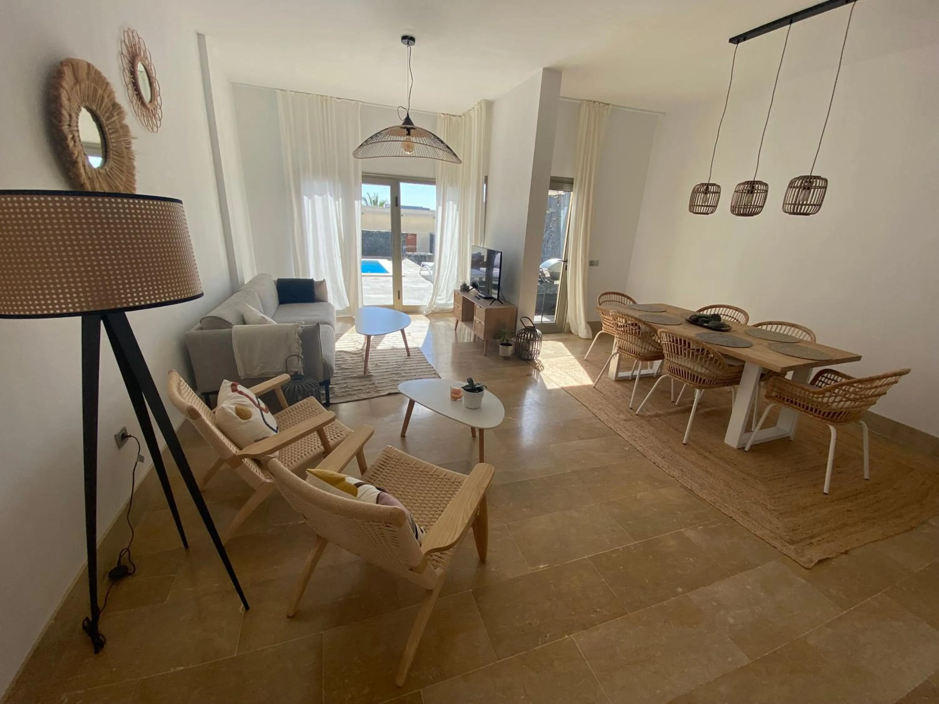 Living room in SUN BAY VILLAS APARTMENT