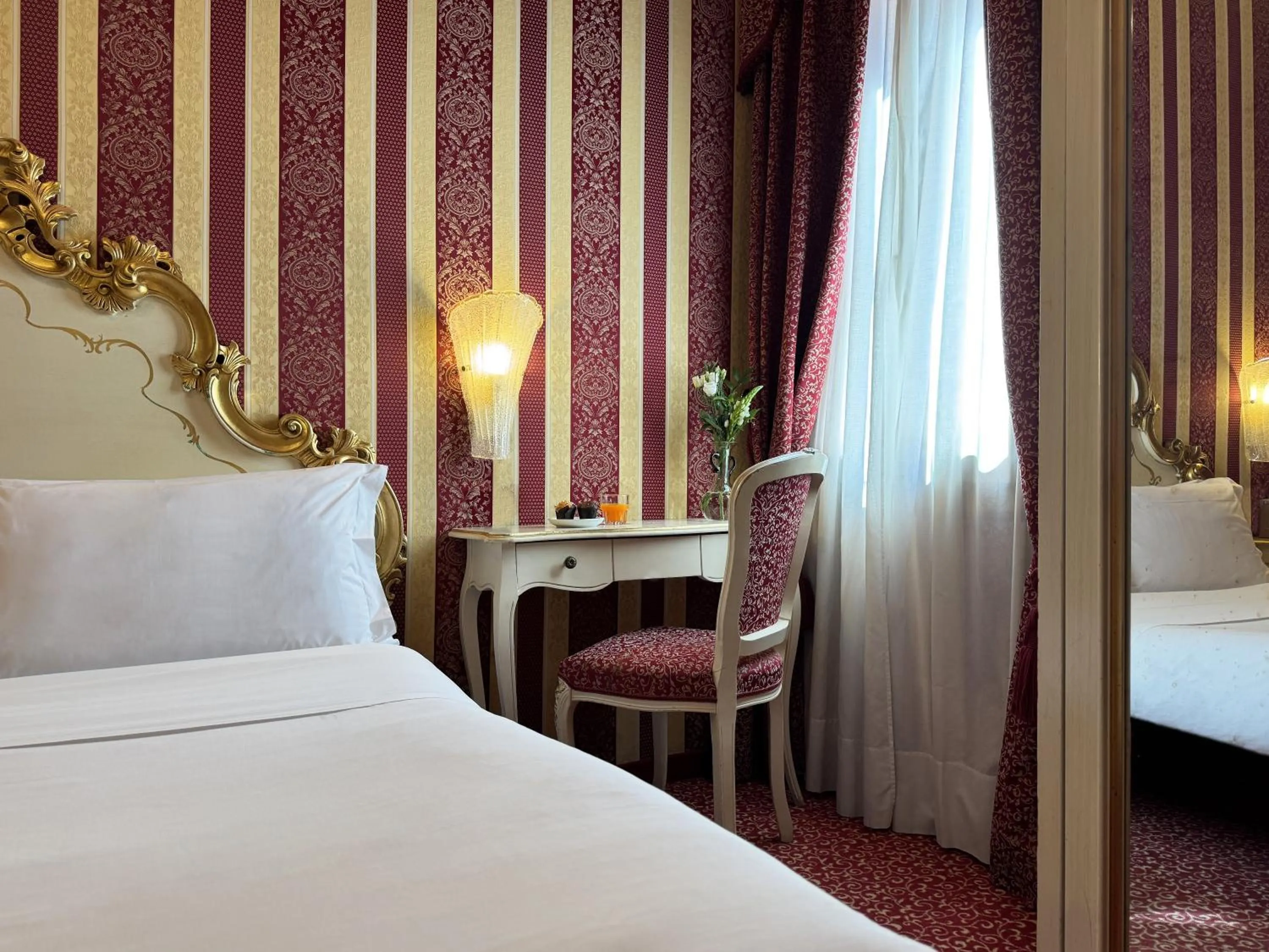 Bed in Hotel Alcyone