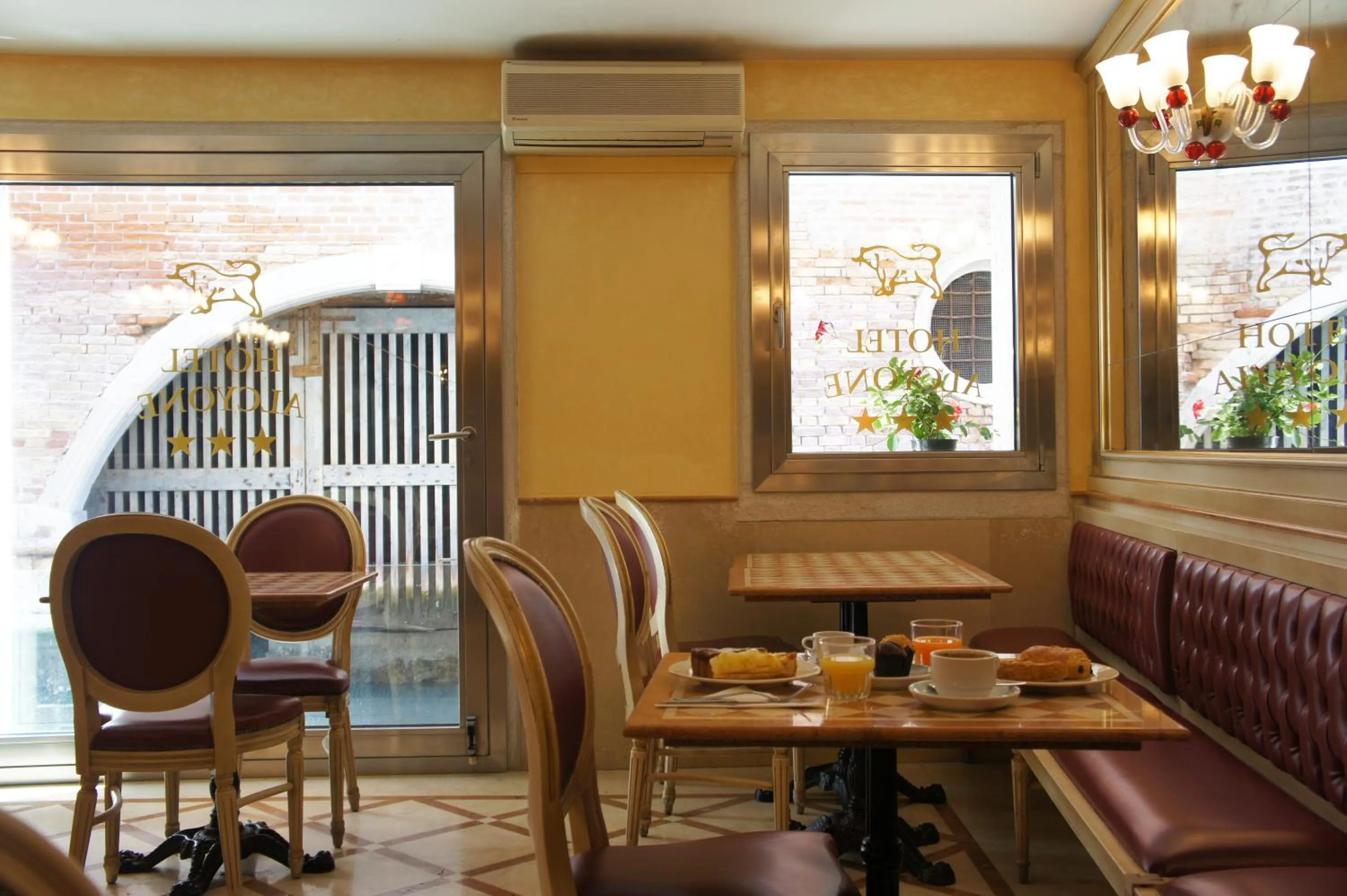 Living room in Hotel Alcyone