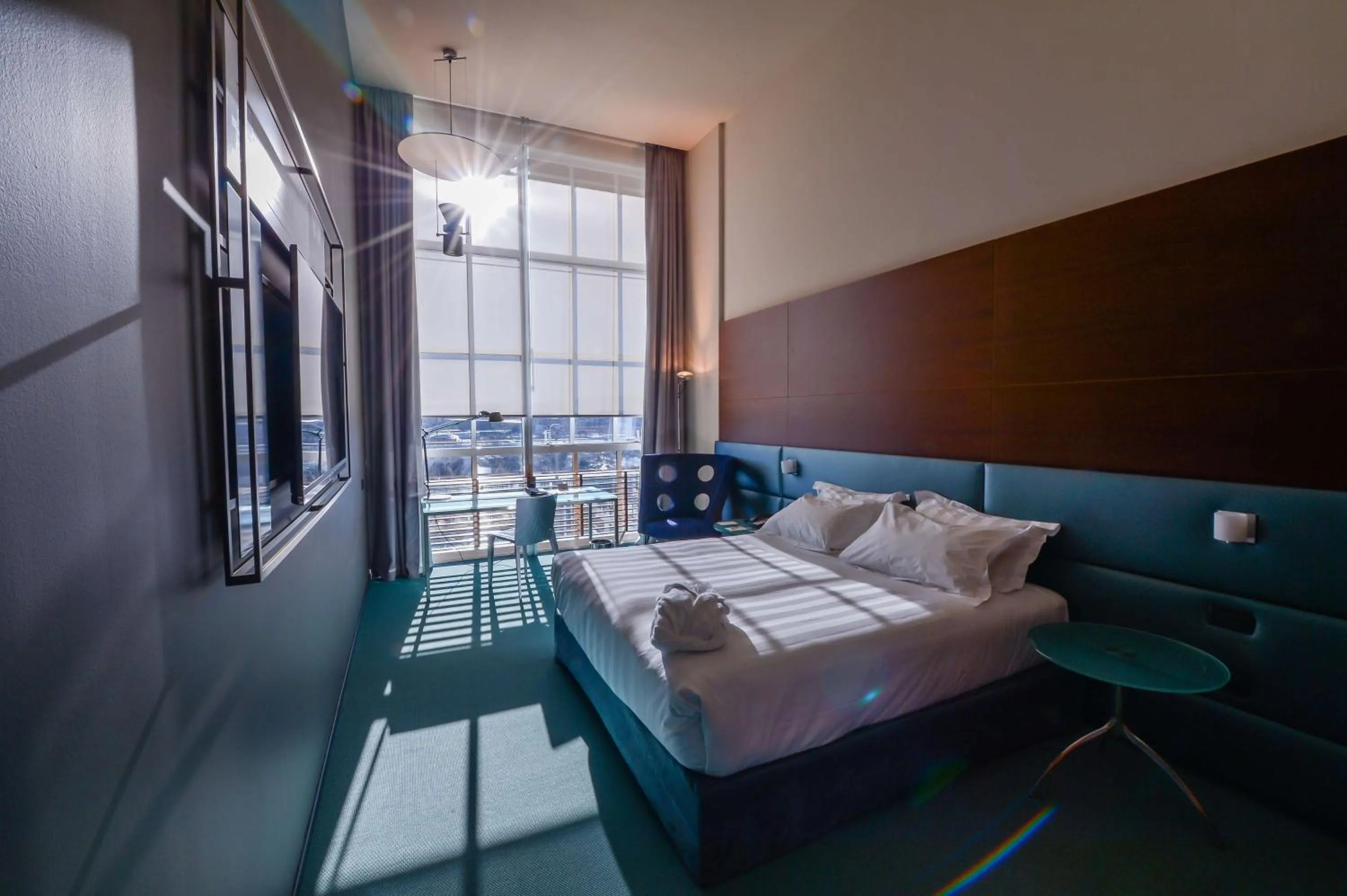 Bed in DoubleTree by Hilton Turin Lingotto