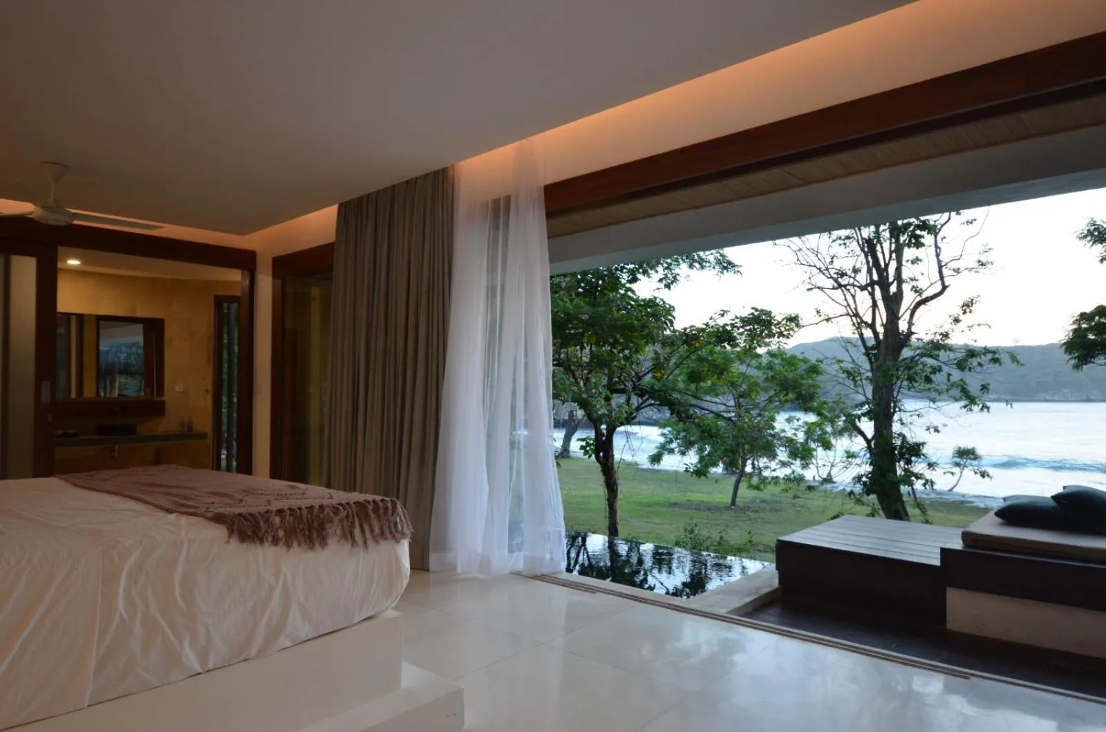 View (from property/room), Bed in Kirana Retreat - Beach Front Resort