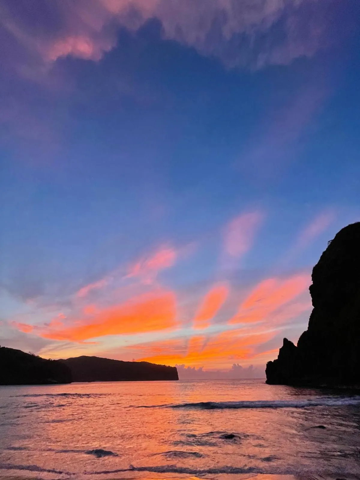 Sunrise in Kirana Retreat - Beach Front Resort