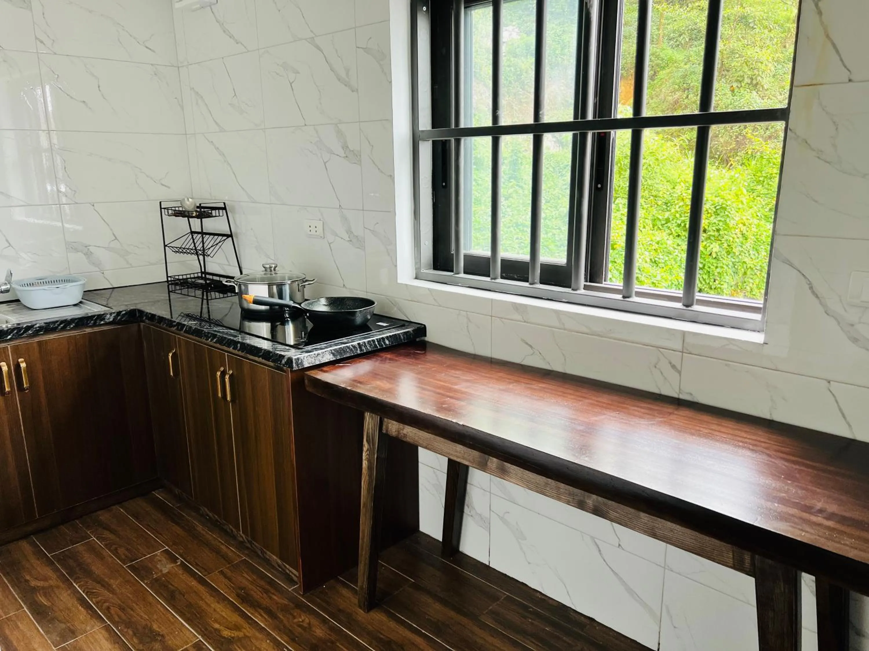 Kitchen or kitchenette in Sapa Grand Hills Hotel Apartments