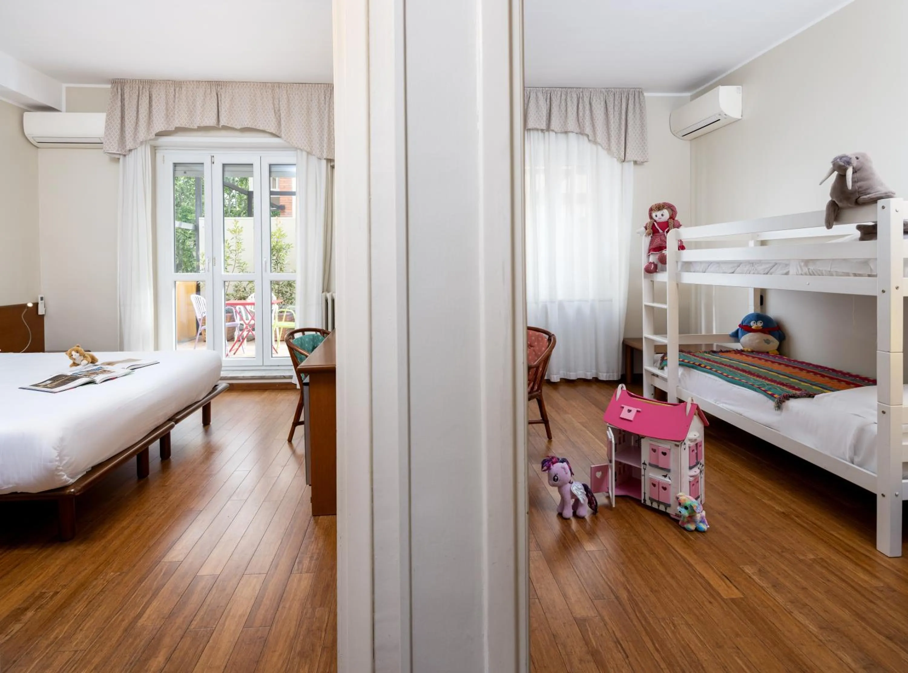 Bed in Best Western Hotel Crimea