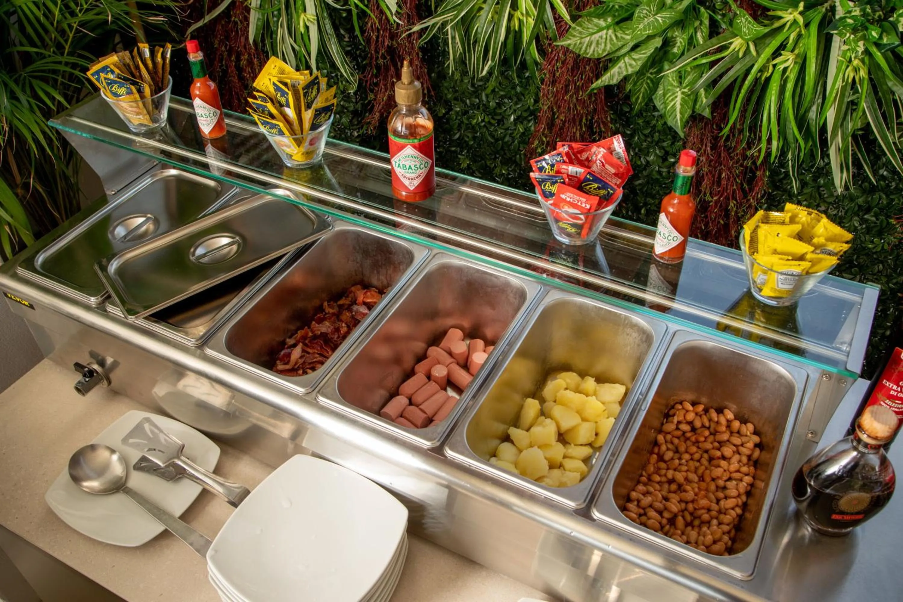 Breakfast in Cosmopolita Hotel Rome, Tapestry Collection by Hilton