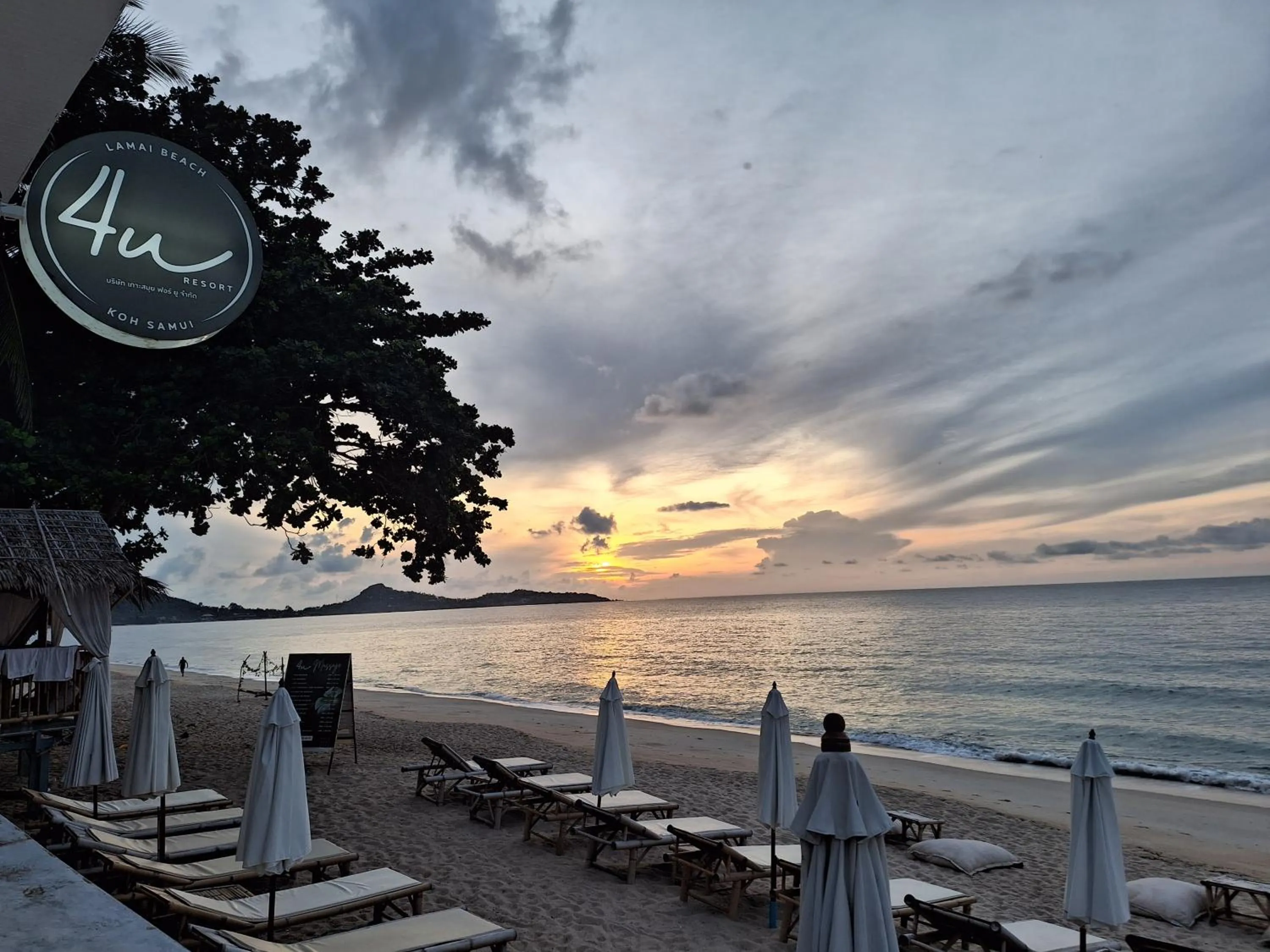 Sunset in 4U Resort Samui