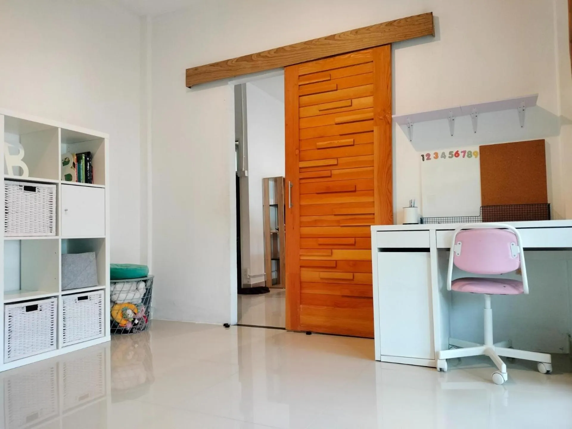 hair dresser in 4U Resort Samui