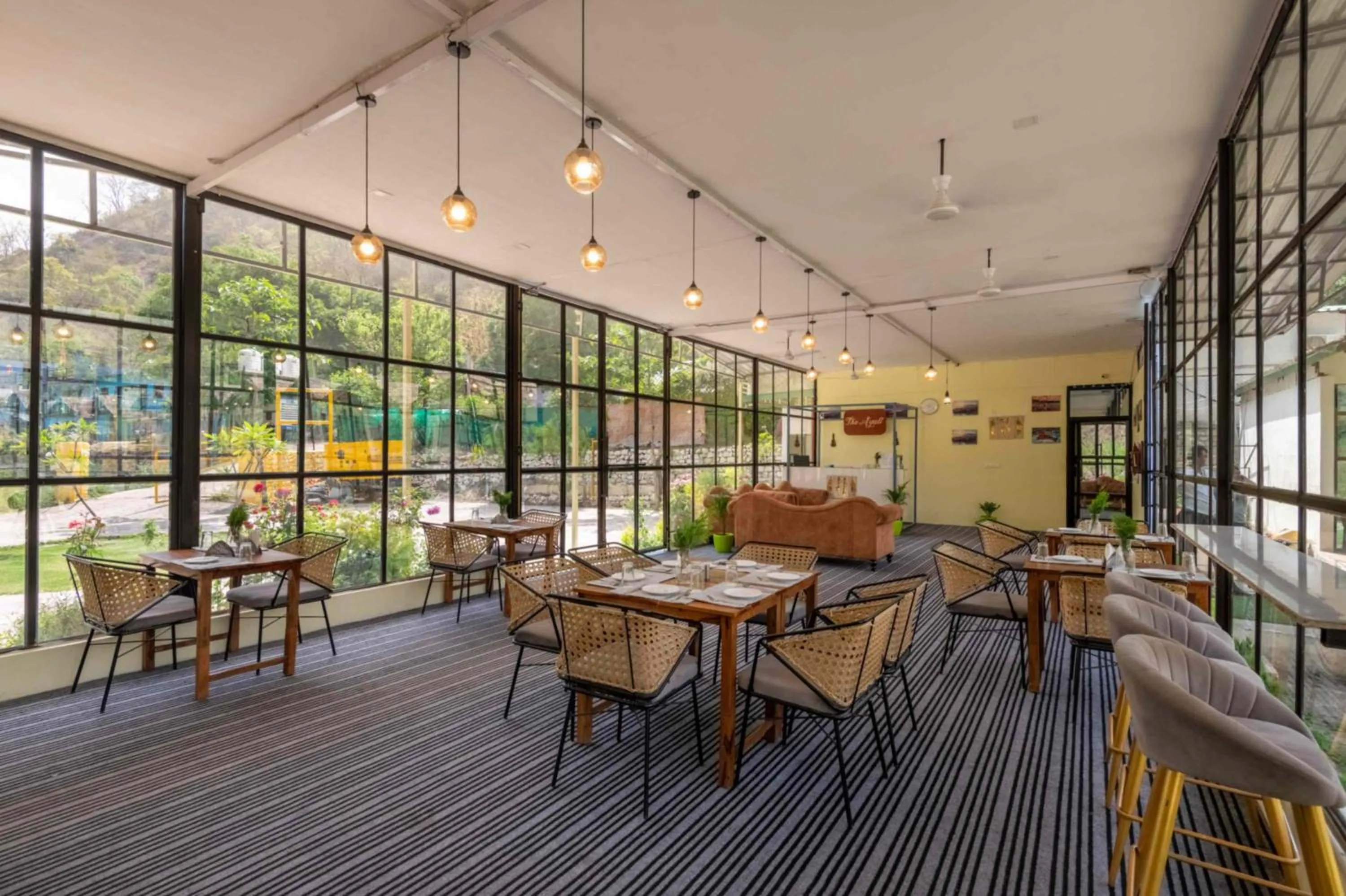 Restaurant/places to eat in The Ayali Riverside Resort