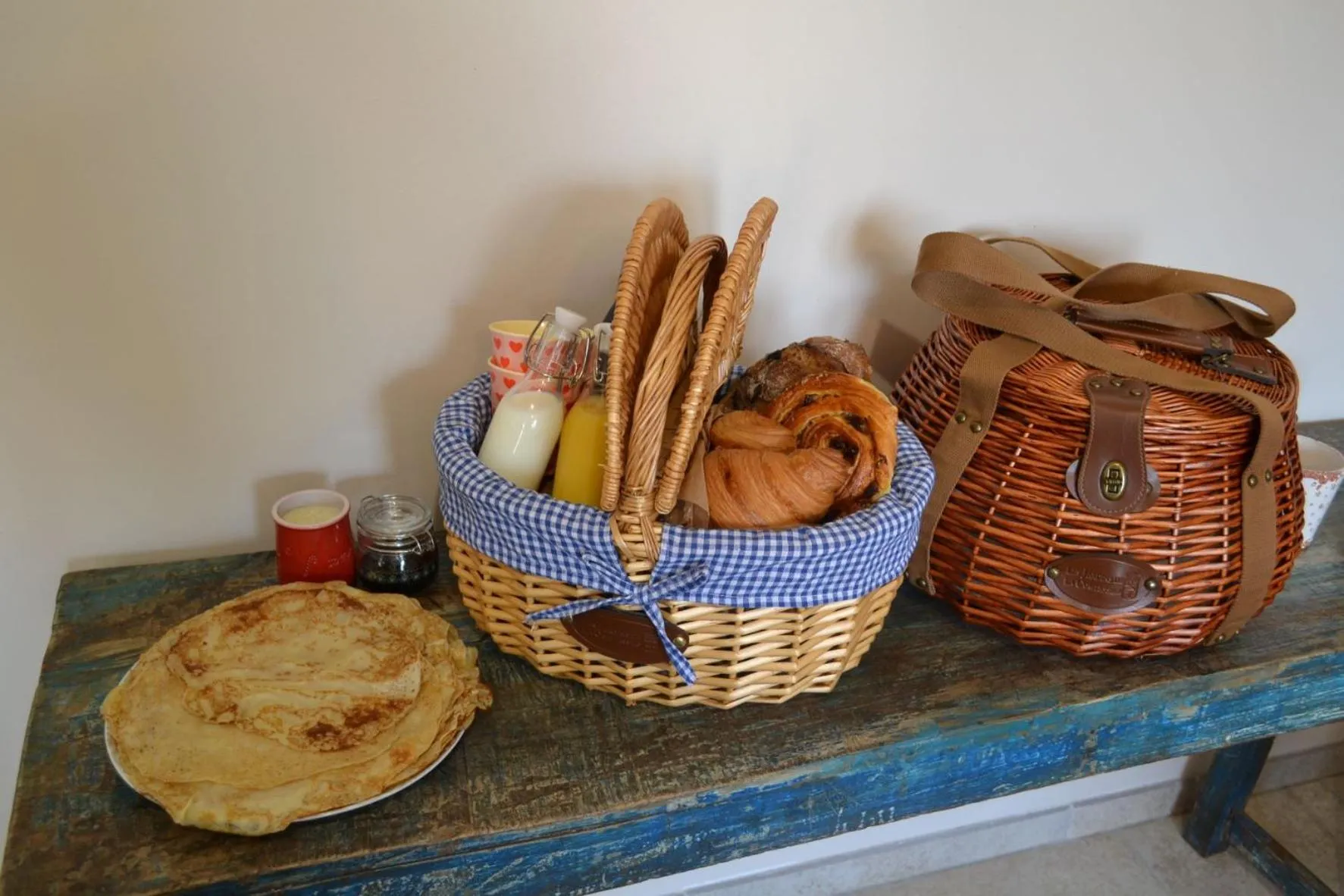 Breakfast in La métairie du rumain 2
