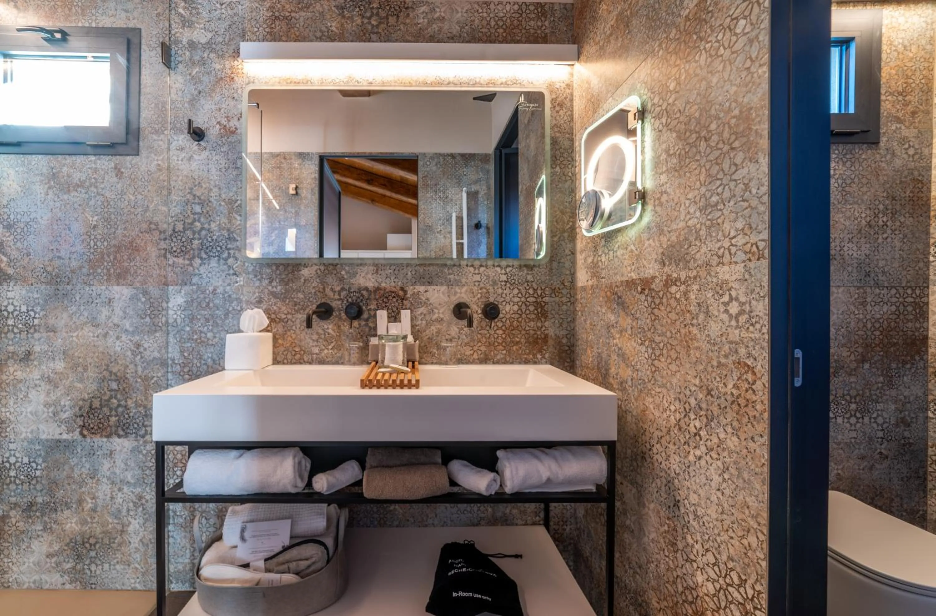 Bathroom in Via Roma 33 Tuscany Boutique Hotel & Spa - Adults Only