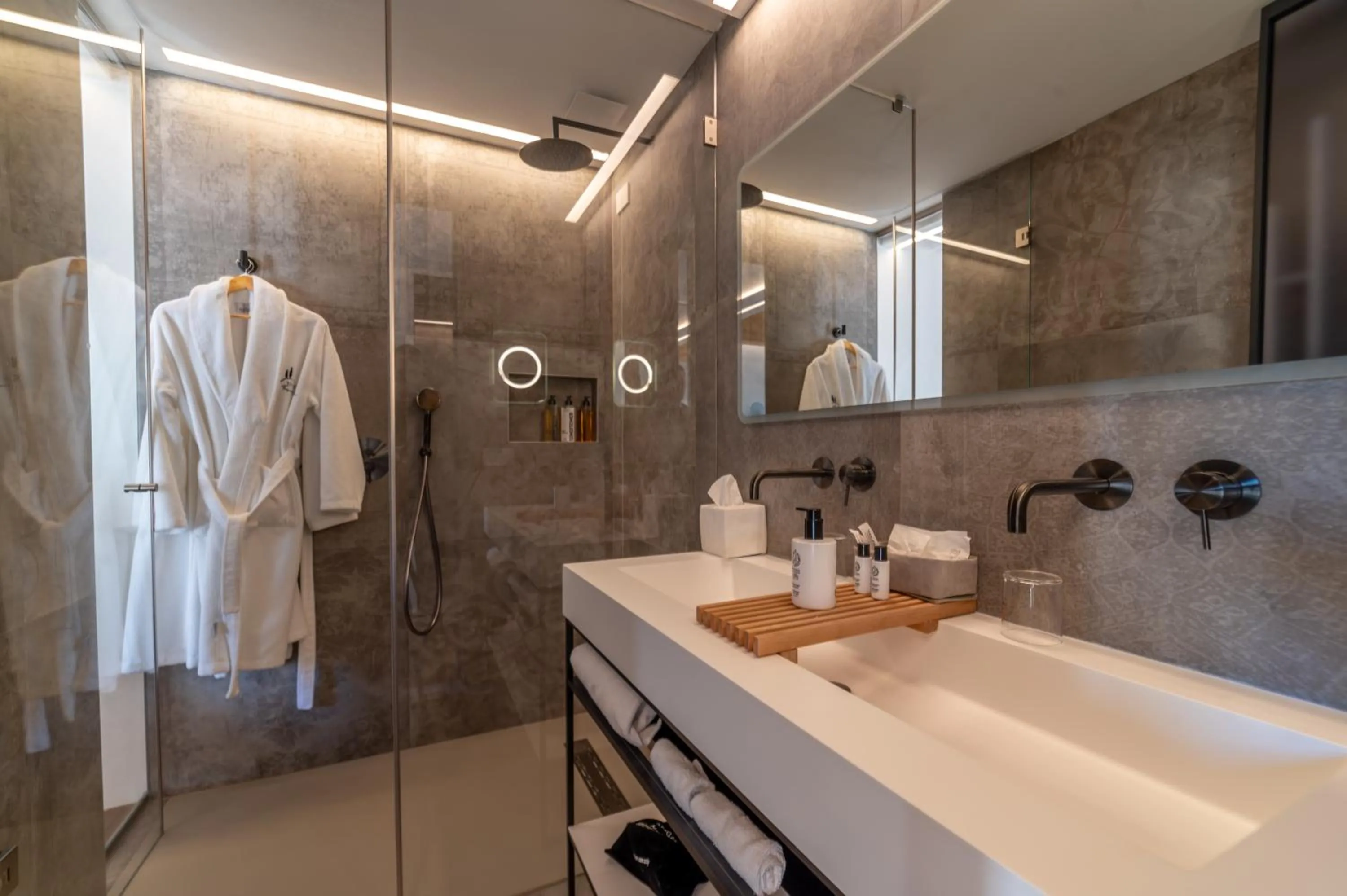 Bathroom in Via Roma 33 Tuscany Boutique Hotel & Spa - Adults Only