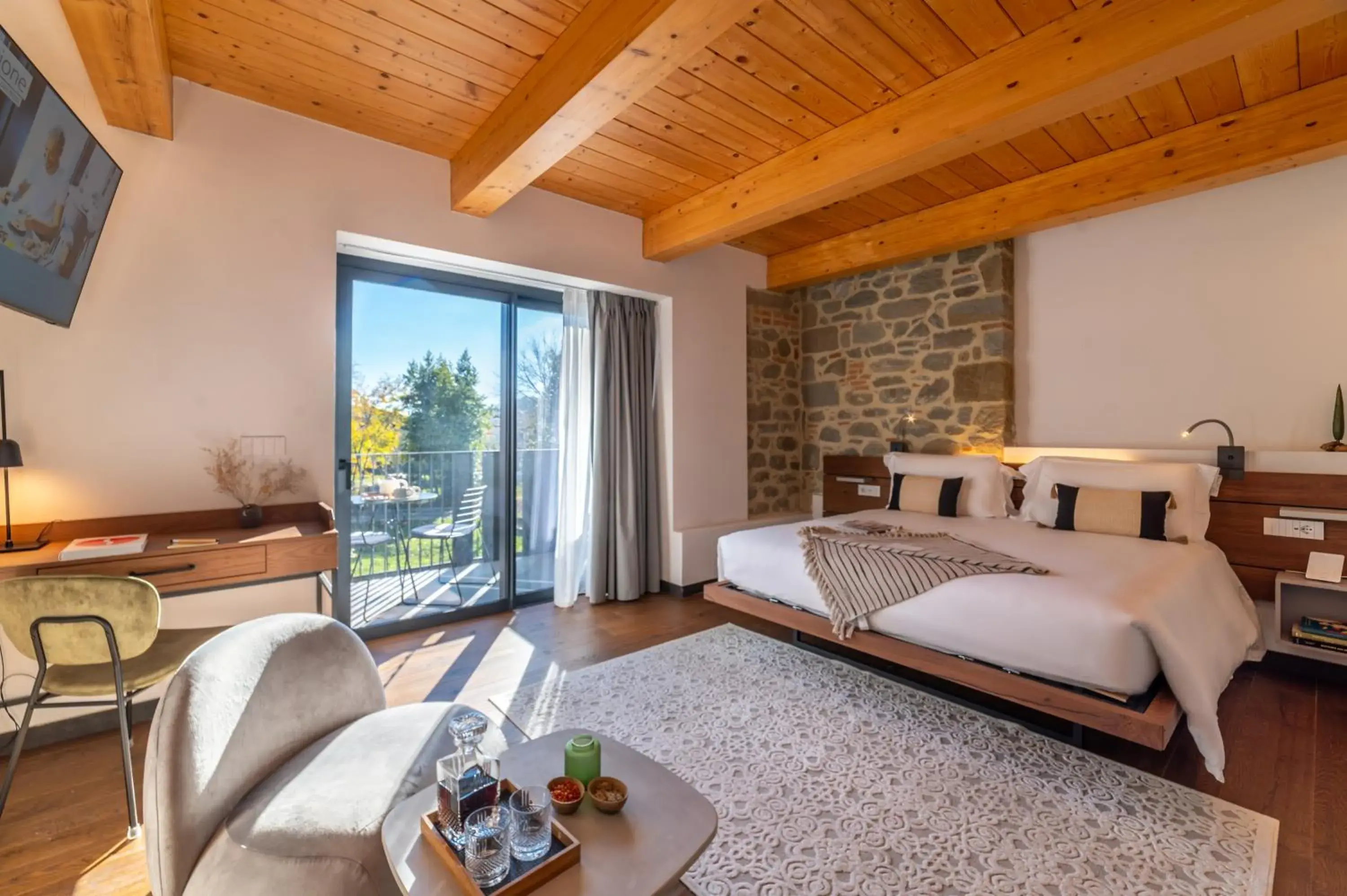 Deluxe King Room with Balcony - single occupancy in Via Roma 33 Tuscany Boutique Hotel & Spa - Adults Only Deluxe King Room with Balcony - single occupancy in Via Roma 33 Tuscany Boutique Hotel & Spa - Adults Only