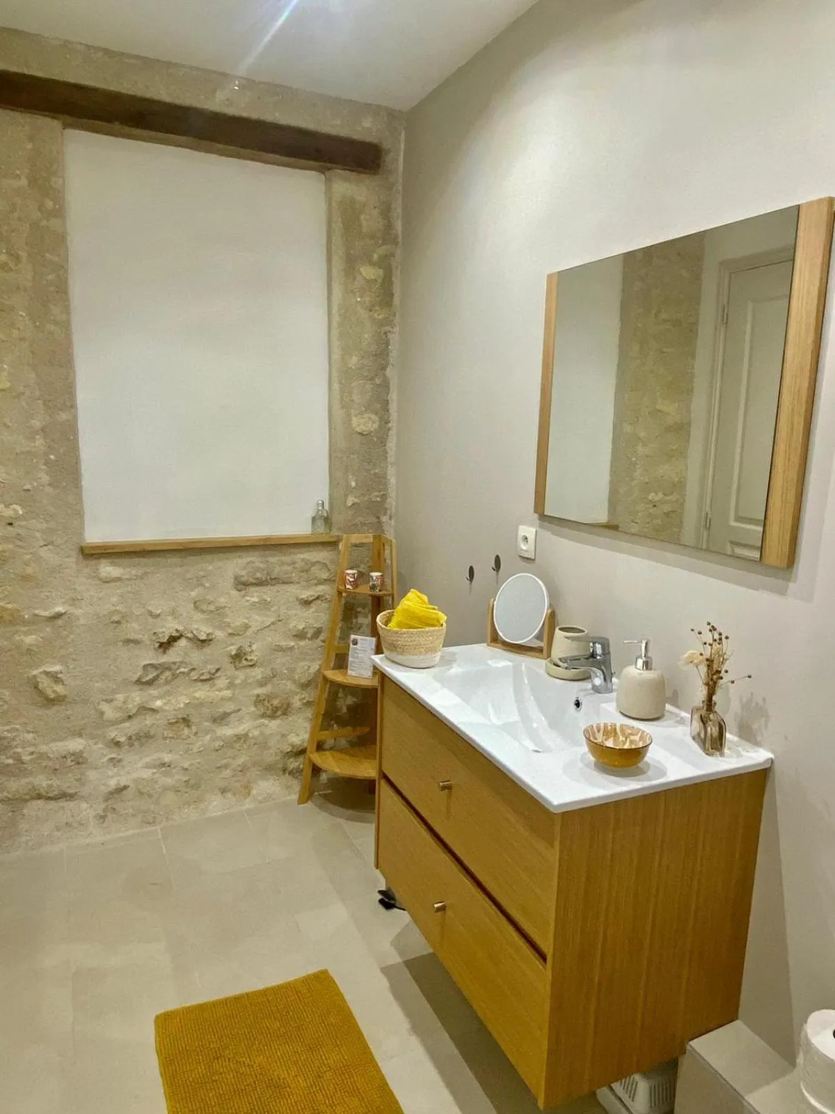 Shower in Le moulin du Mesnil