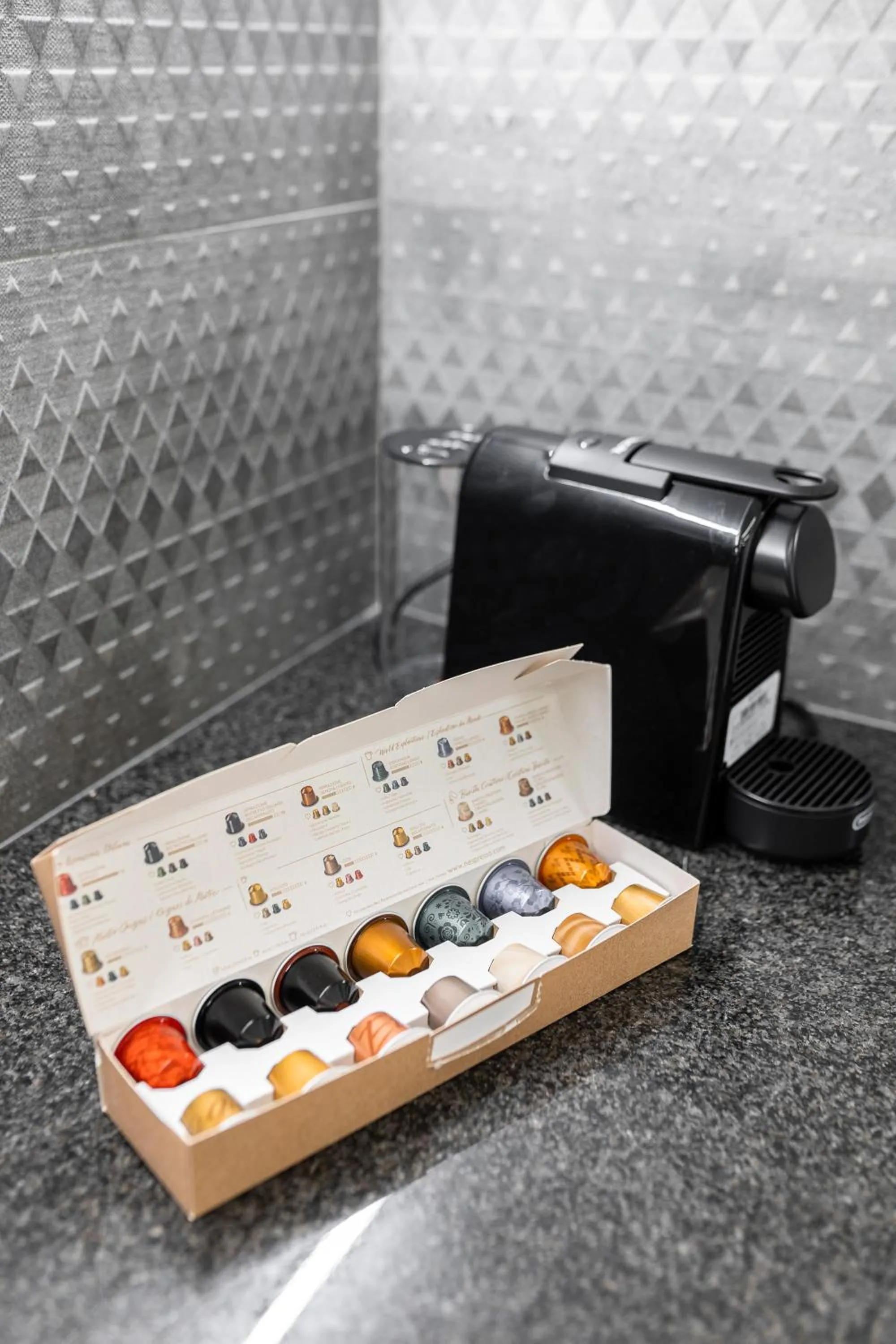 Coffee/tea facilities in Avand Apartments Debrecen