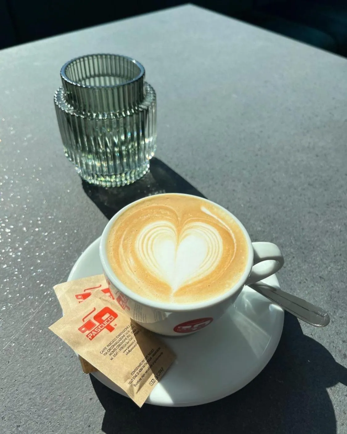 Breakfast in Avand Apartments Debrecen