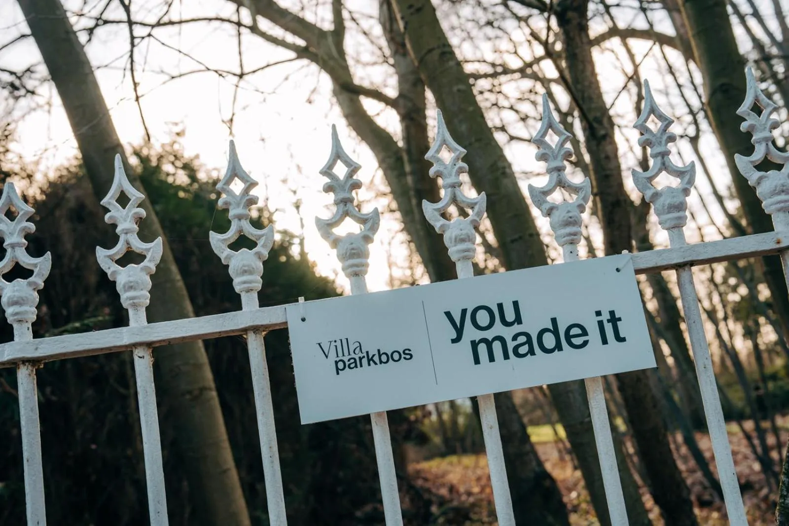 Text overlay in Villa Parkbos