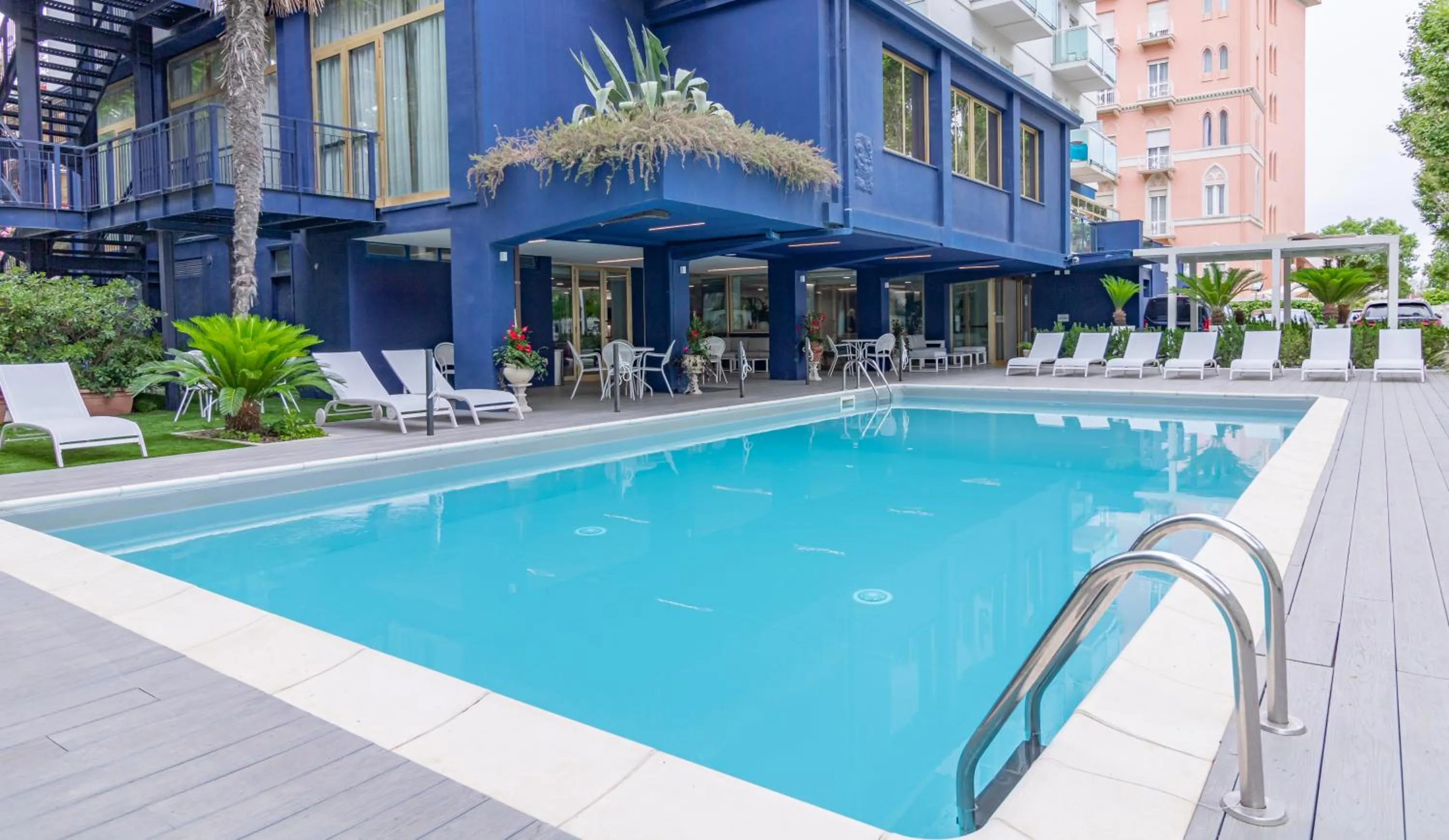 Property building in Hotel Biancamano