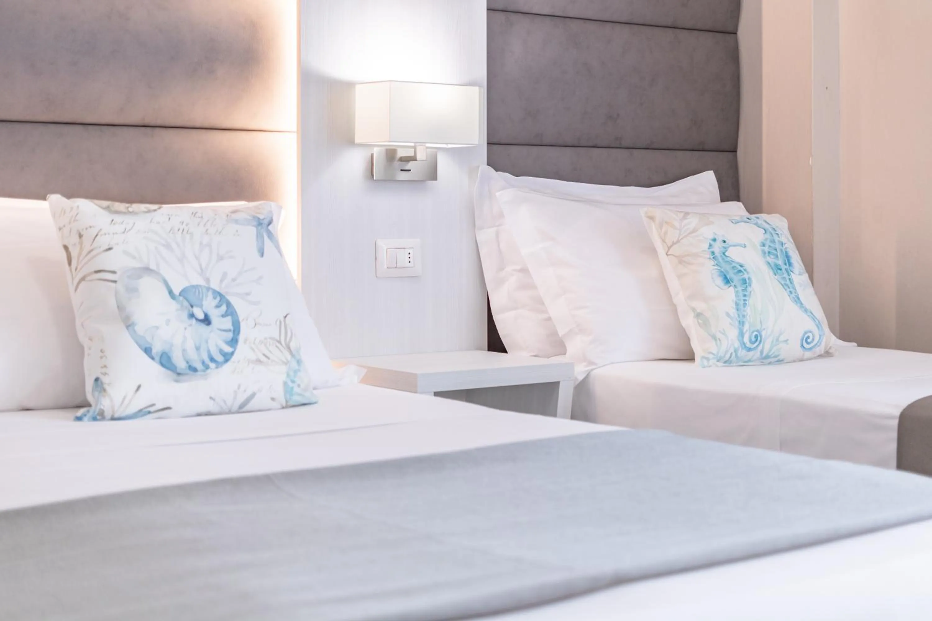 Photo of the whole room, Bed in Hotel Biancamano