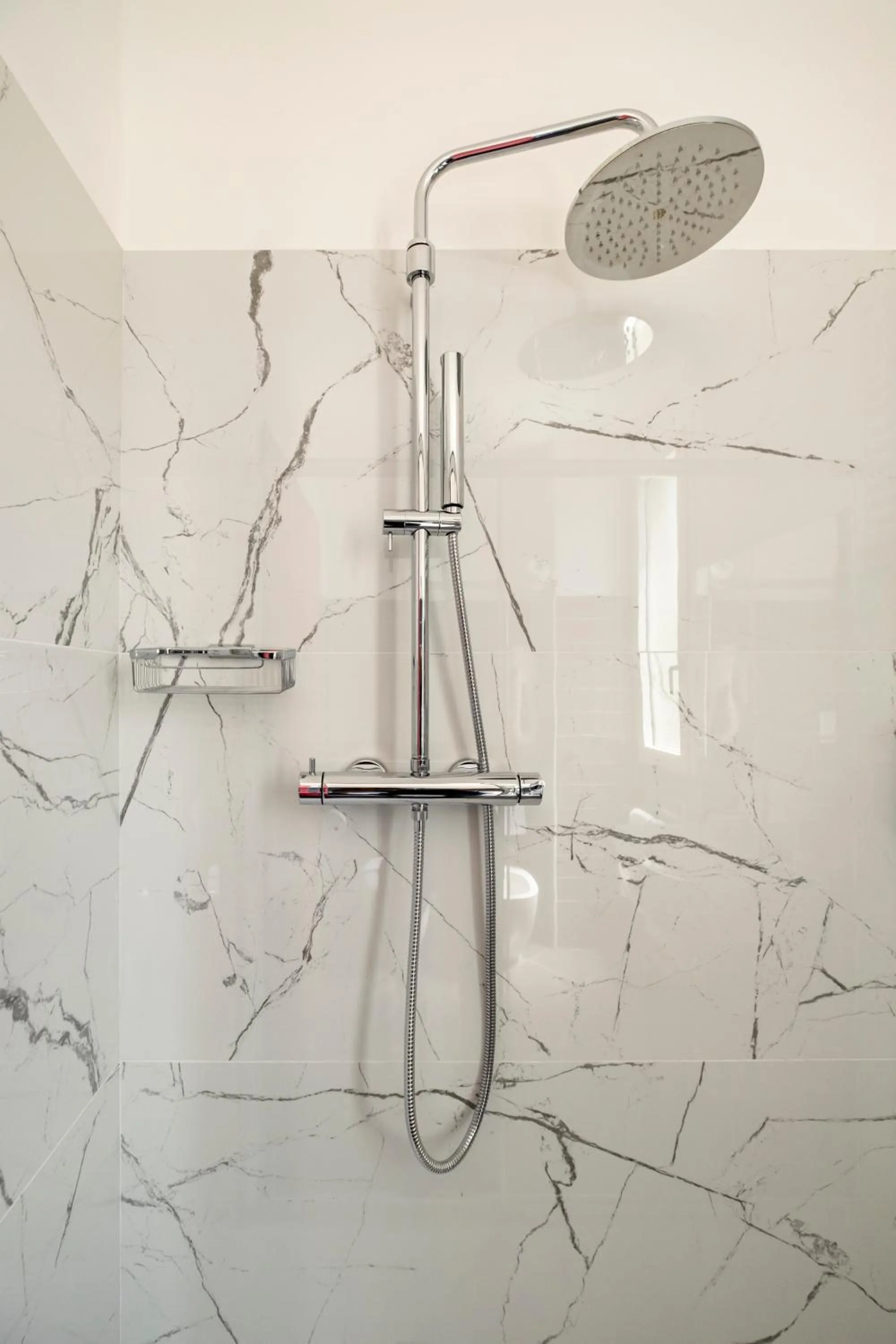 Shower in Hotel Cristallo