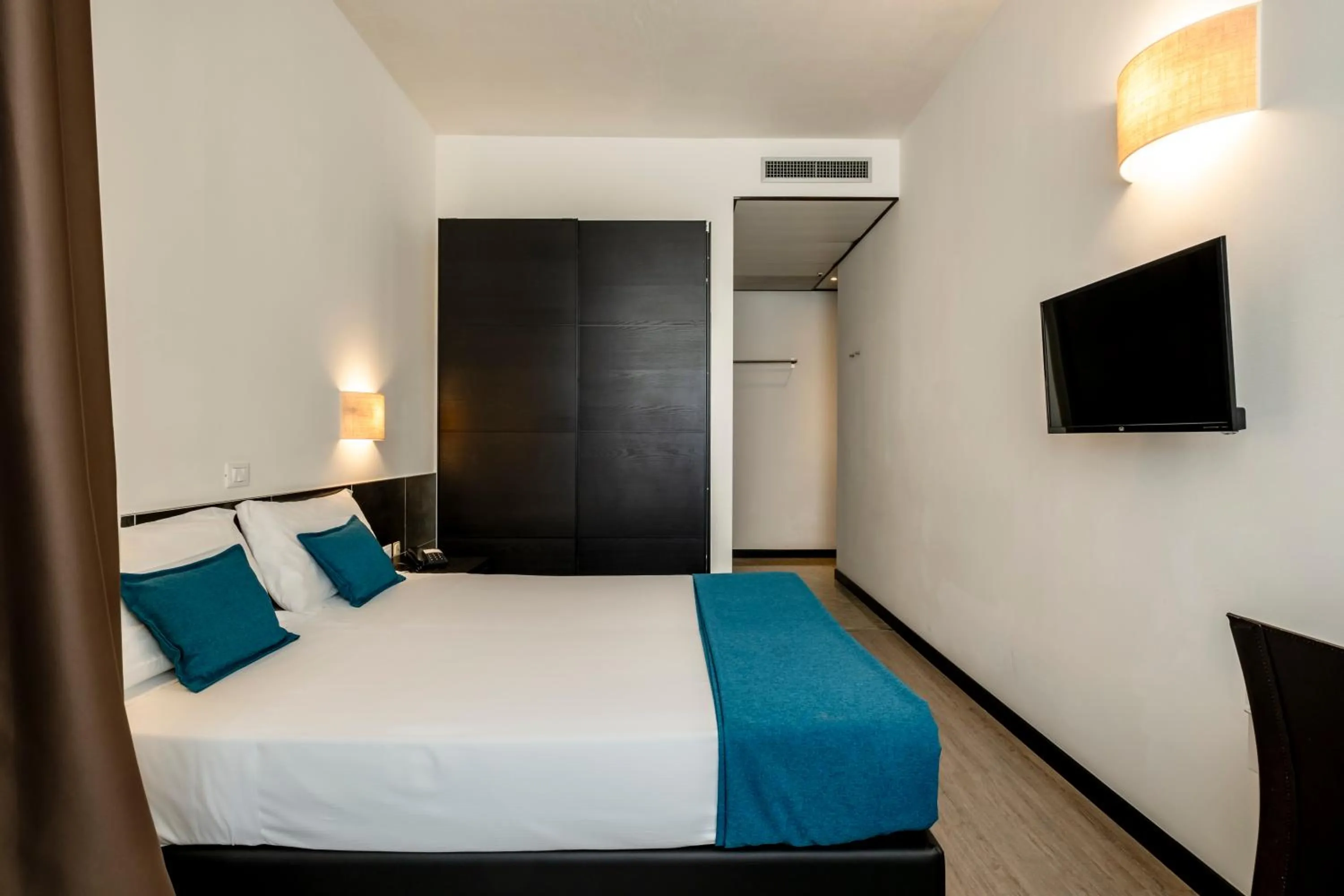 Bed in Hotel Cristallo