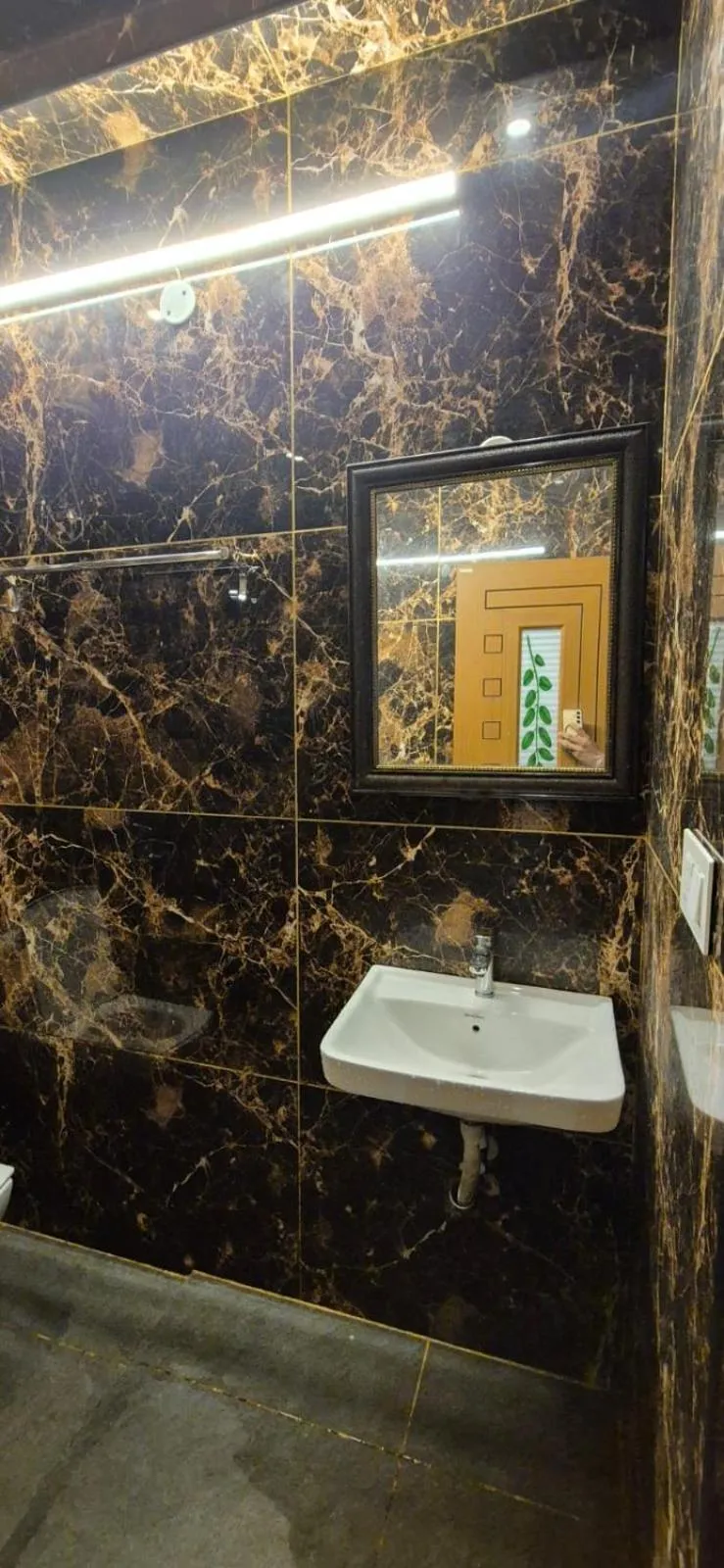 Bathroom in Vaiga Homes - Vembanadu Lakeview Retreat