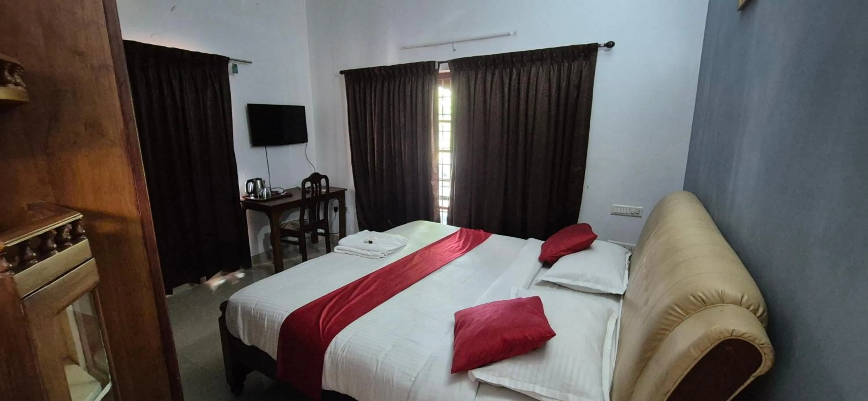 TV and multimedia, Bed in Vaiga Homes