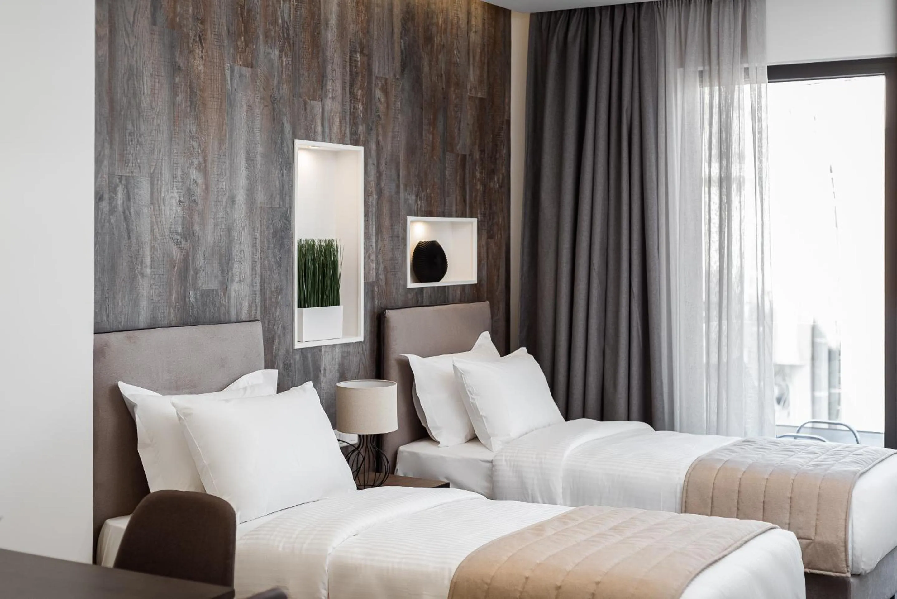 Bed in Athenian Spirit