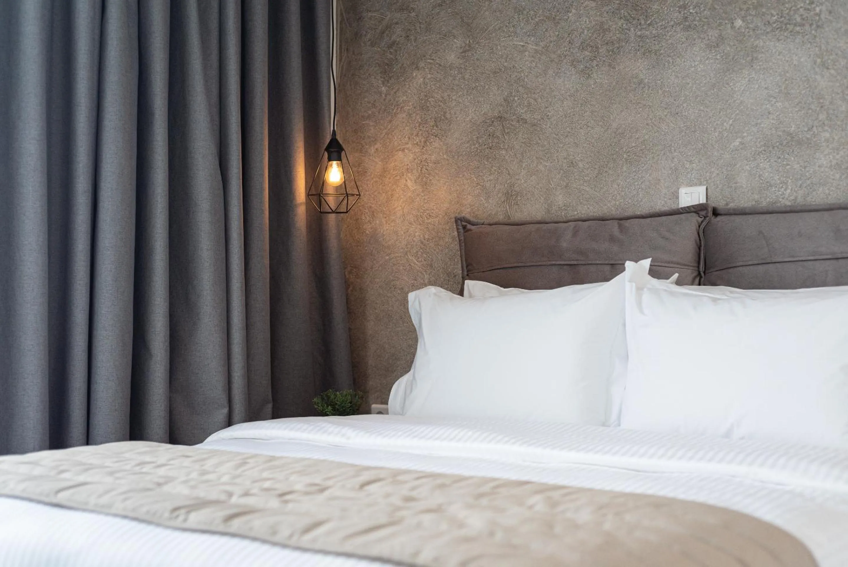 Bed in Athenian Spirit