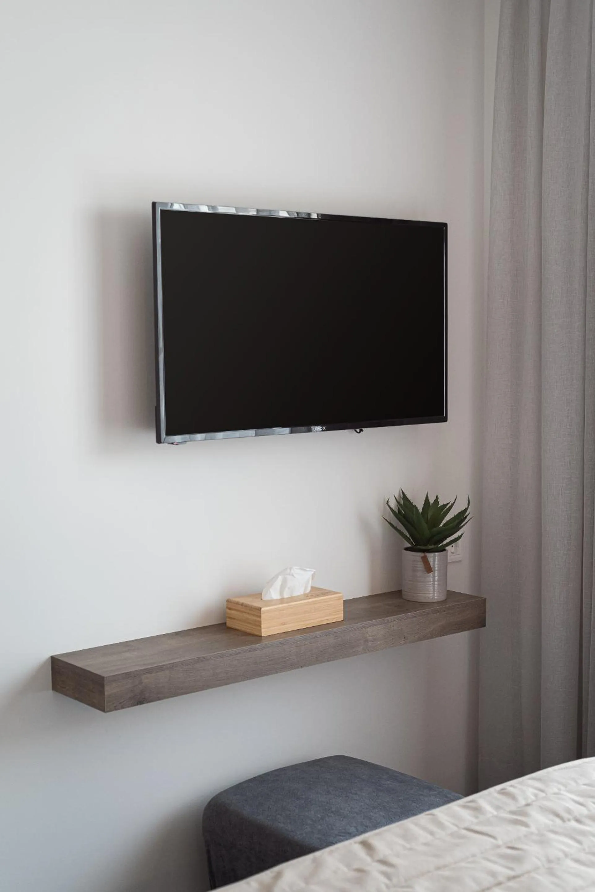 TV and multimedia, Bed in Athenian Spirit