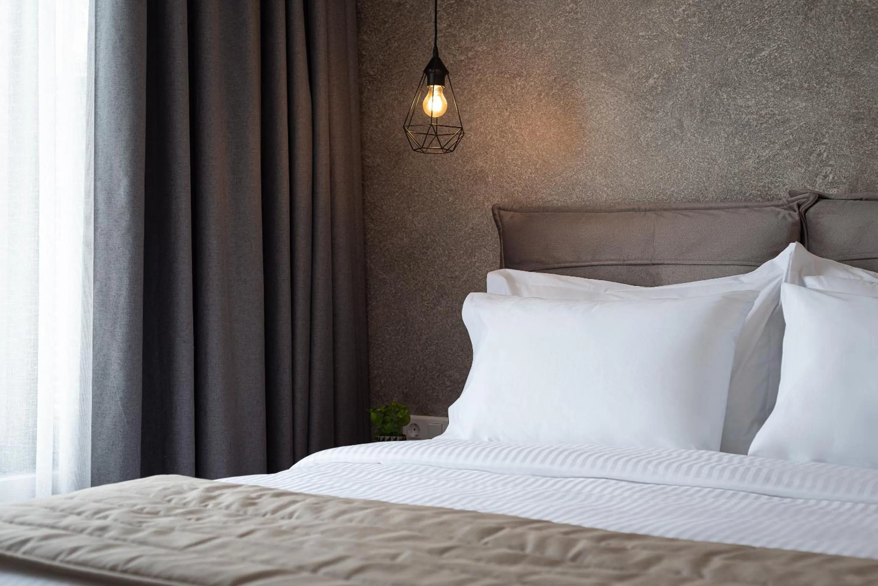 Bed in Athenian Spirit