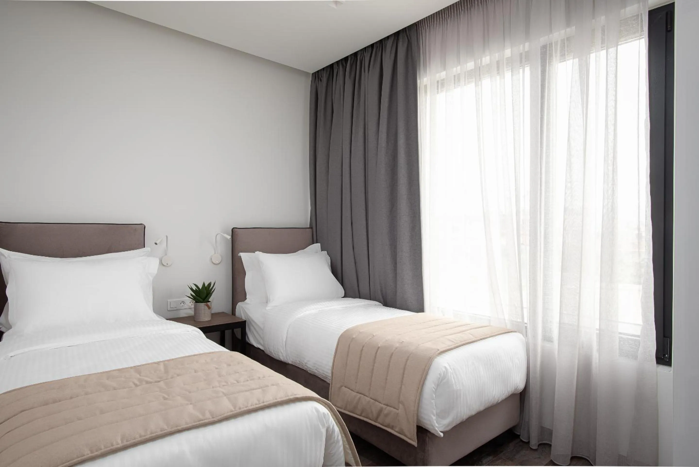 Bed in Athenian Spirit