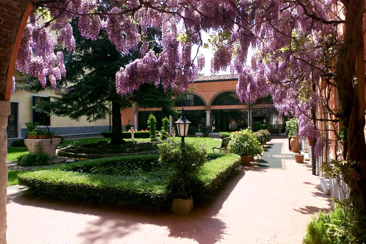Garden in Villa Quaranta Tommasi Wine Hotel & SPA