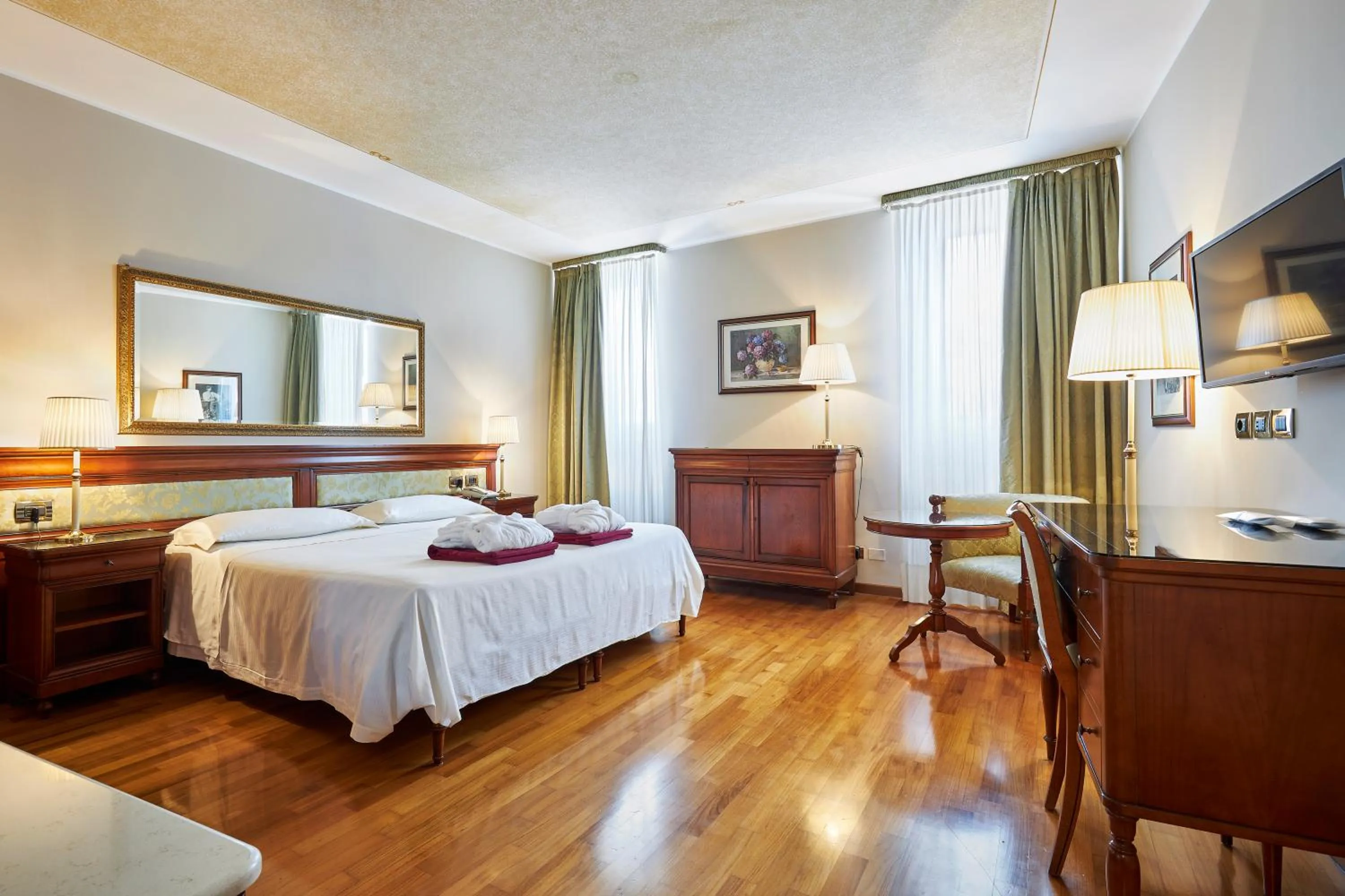 Bedroom, Bed in Villa Quaranta Tommasi Wine Hotel & SPA