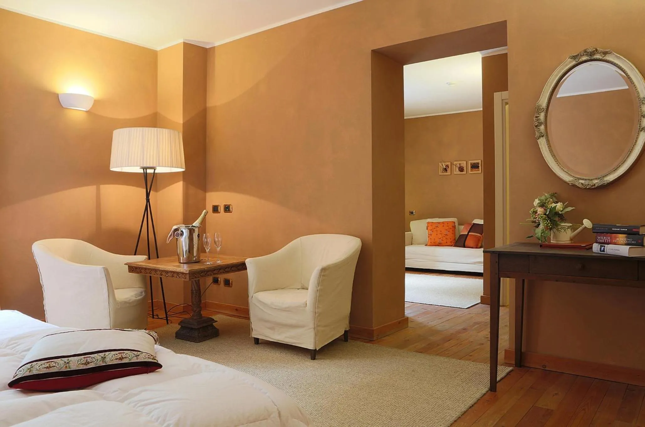 Living room, Bed in Hotel Cristallo