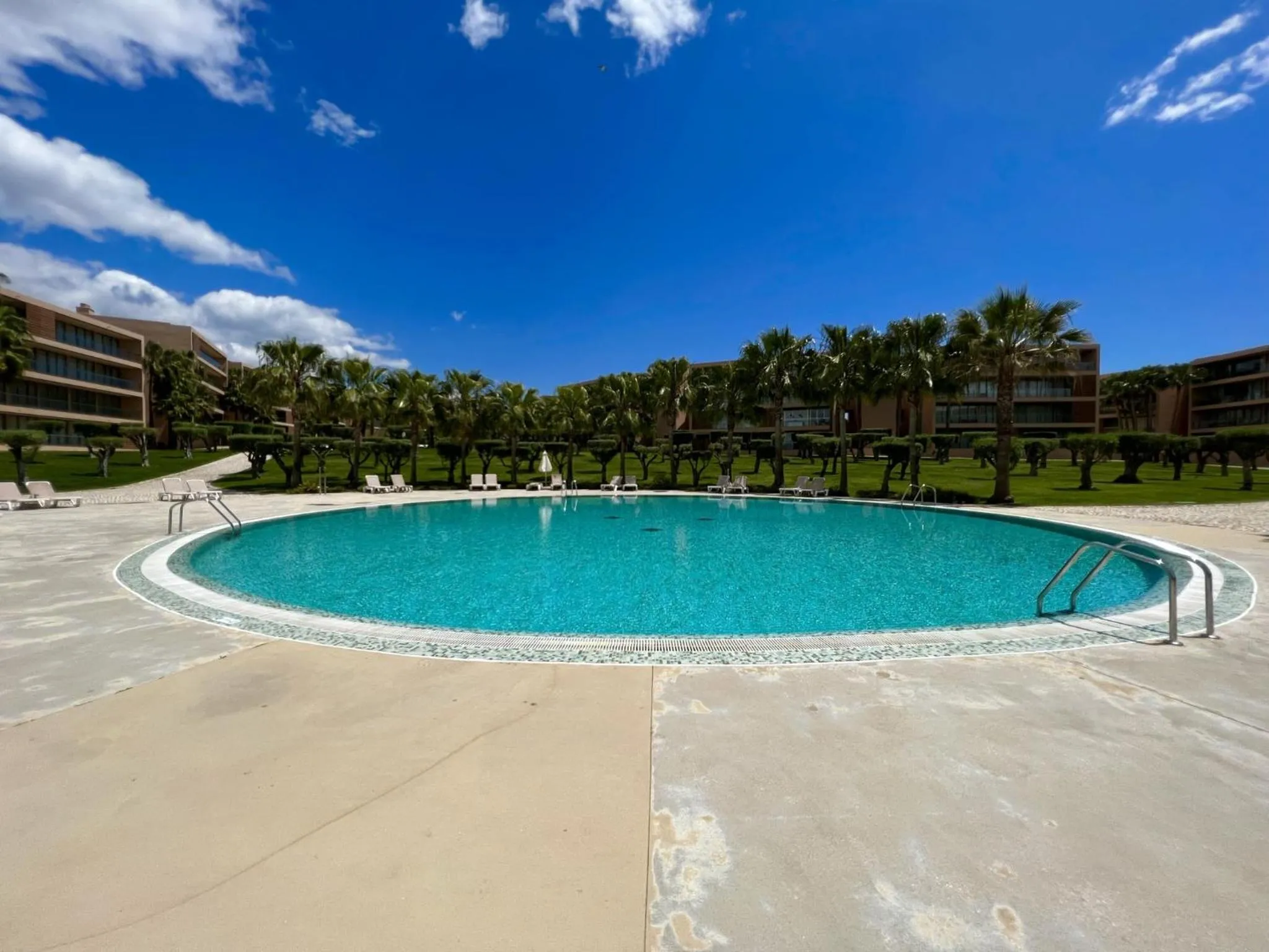 Albufeira Salgados Premium 1 With Pool by Homing