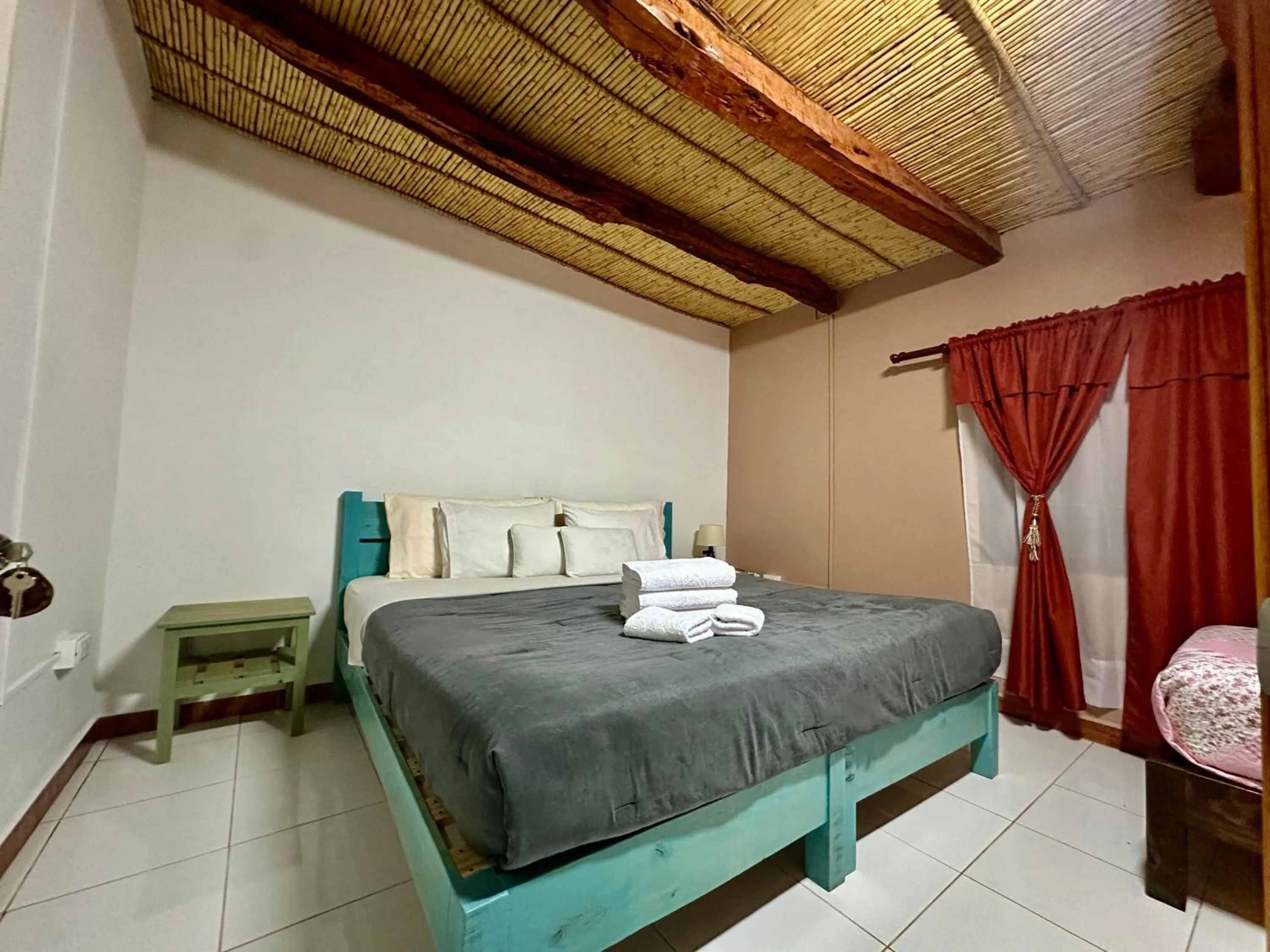 Triple Room with Private External Bathroom in Hostal Qachi Chentura