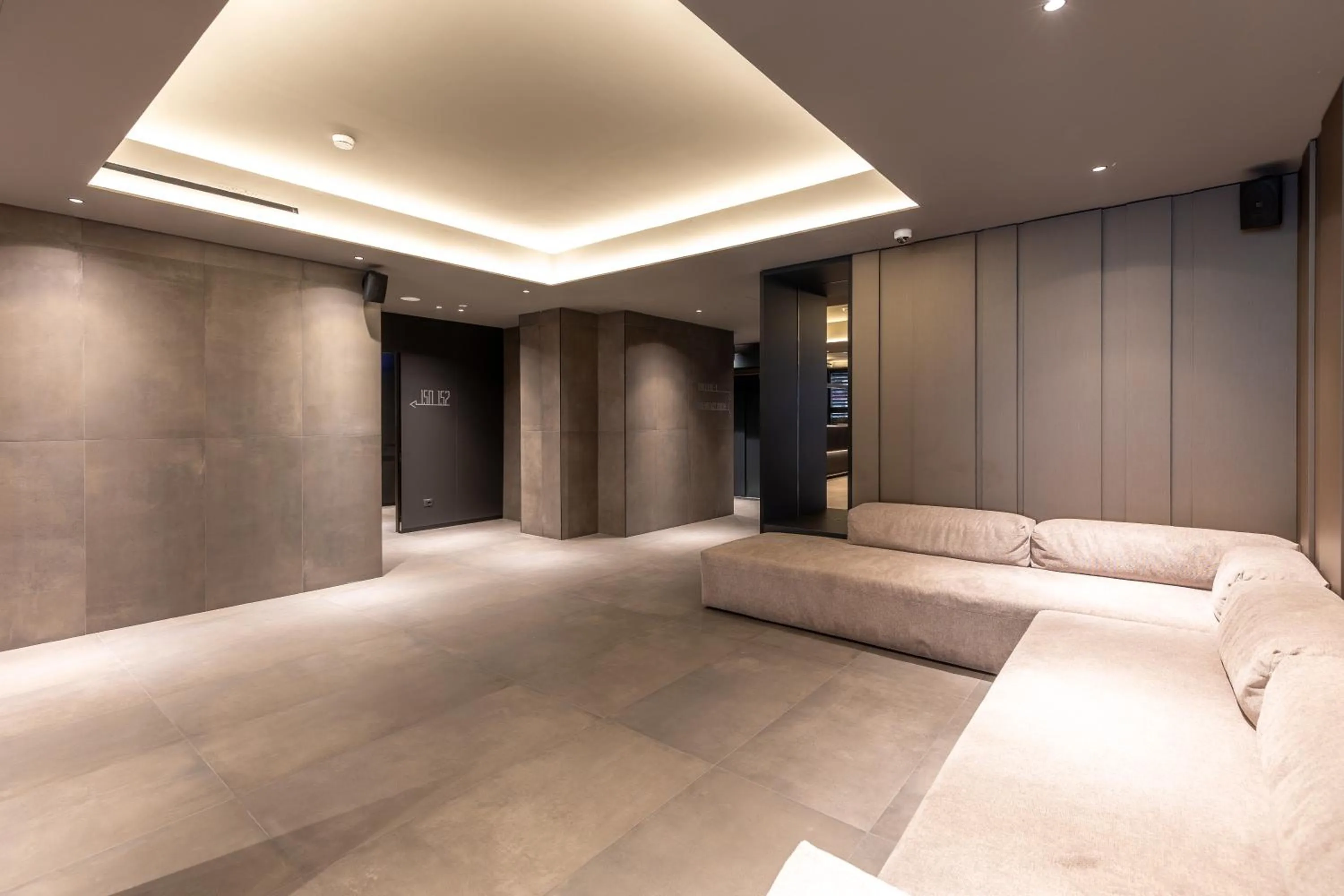 Lobby or reception in Scarlatti Hotel Milano
