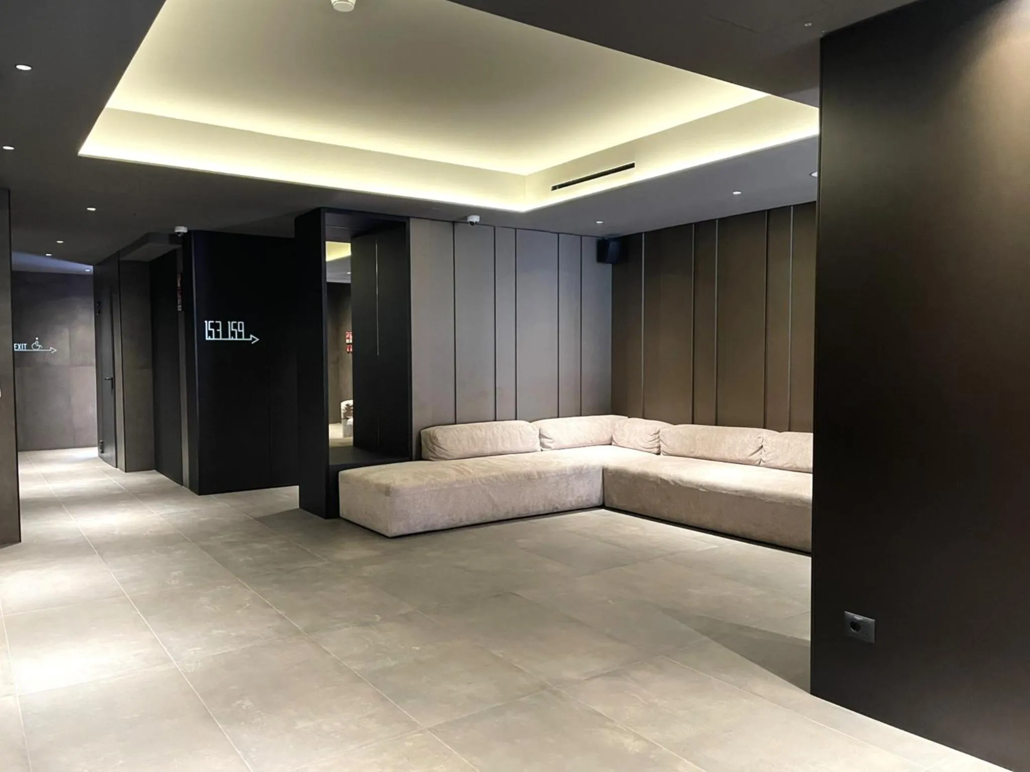 Lobby or reception in Scarlatti Hotel Milano