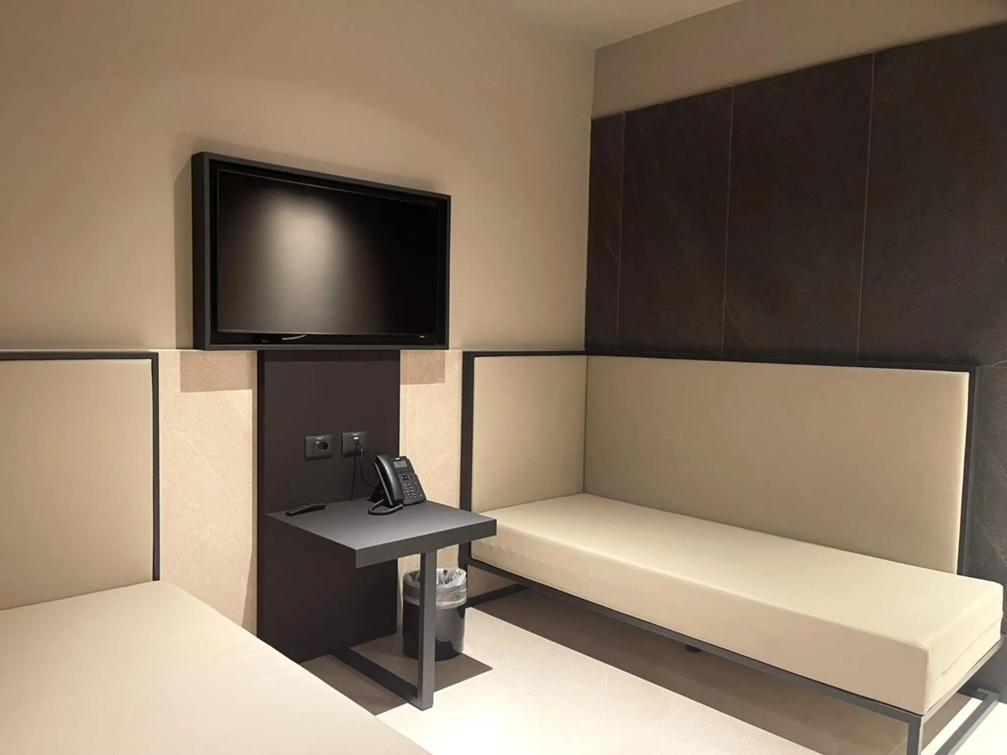 Bedroom, Bed in Scarlatti Hotel Milano