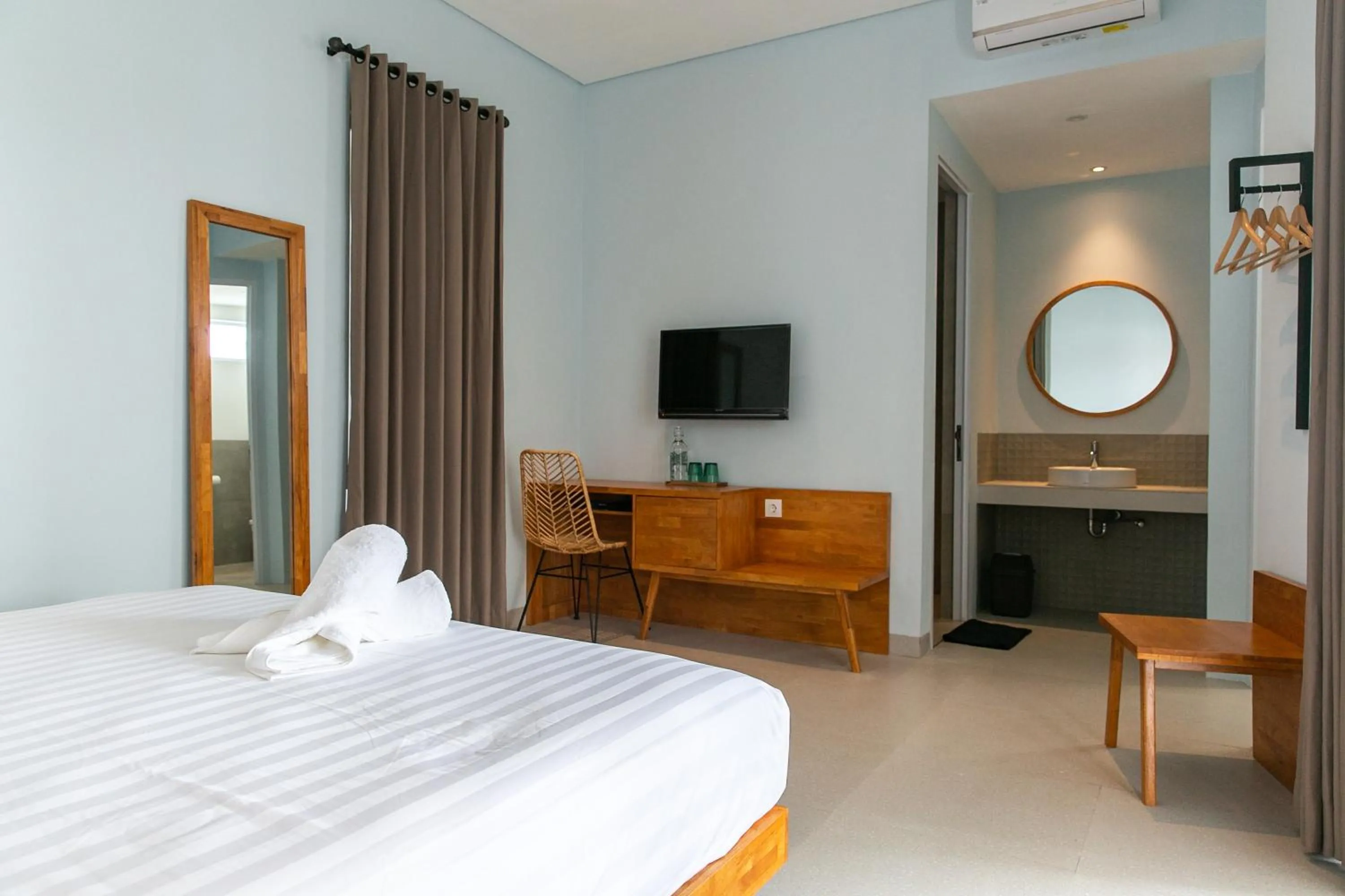 Bed in Coco & Pineapple Pants Hostel