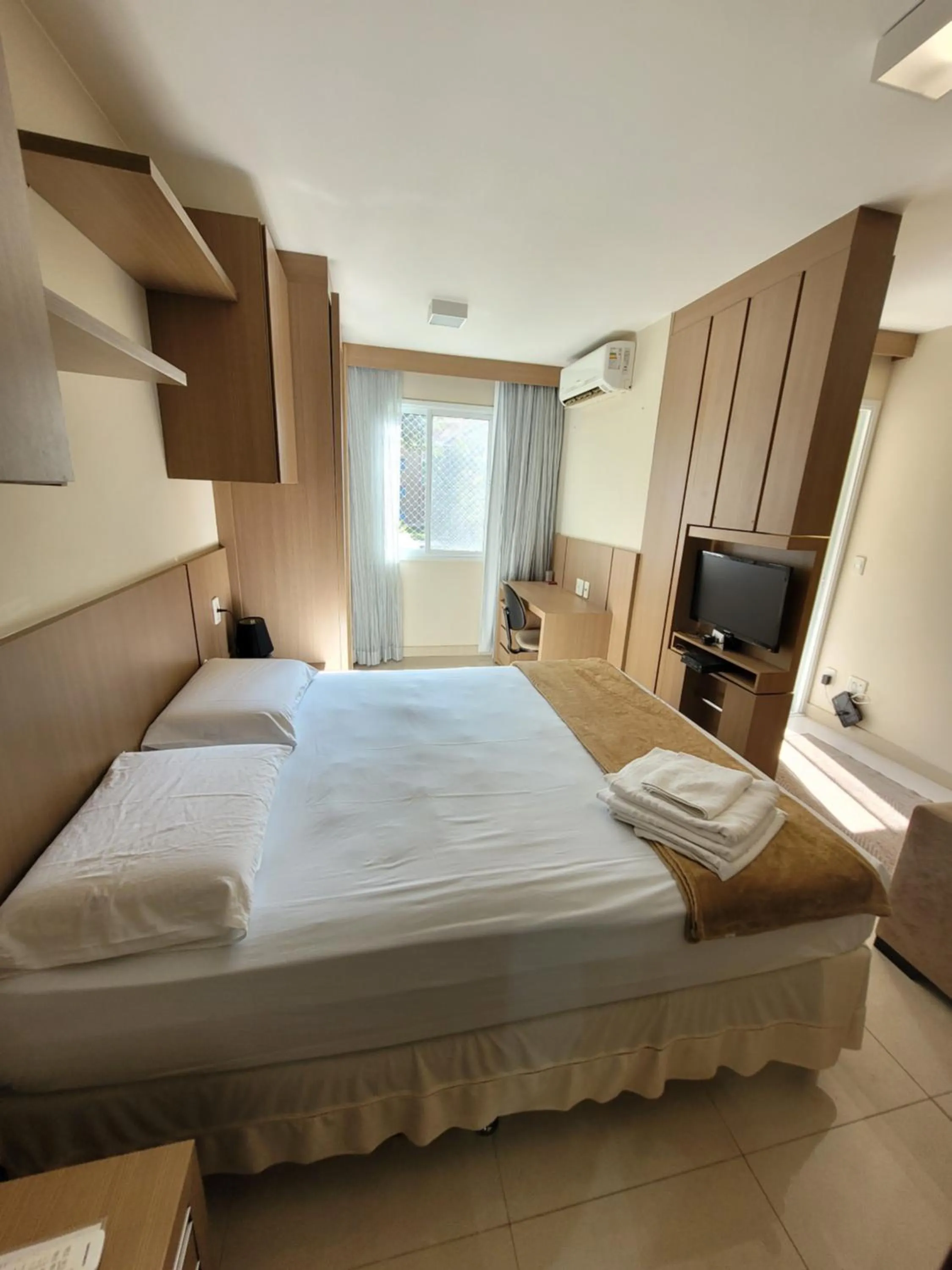 Photo of the whole room, Bed in The Sun Resort By Rei dos Flats