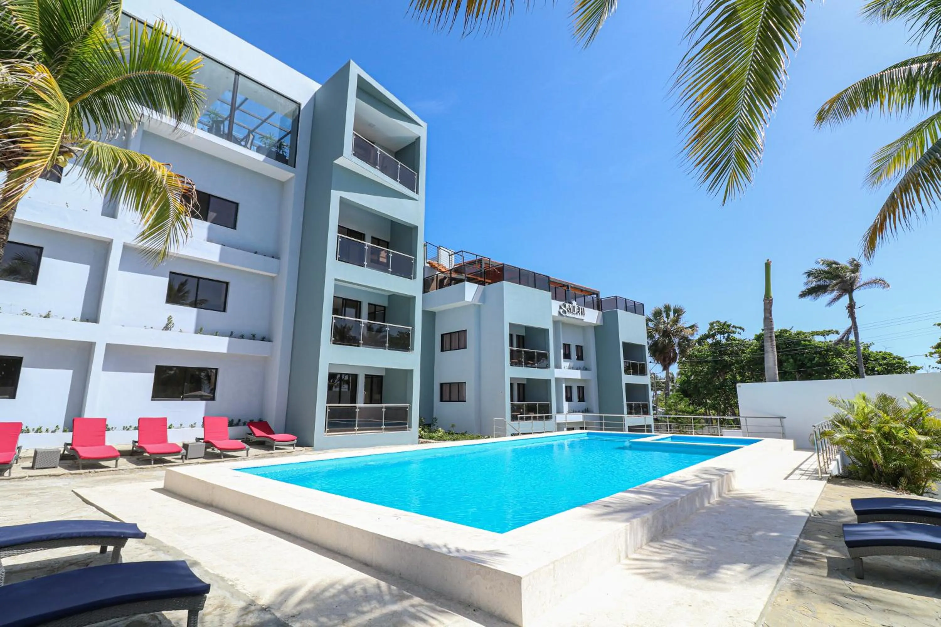 Skylight Suites Hotel