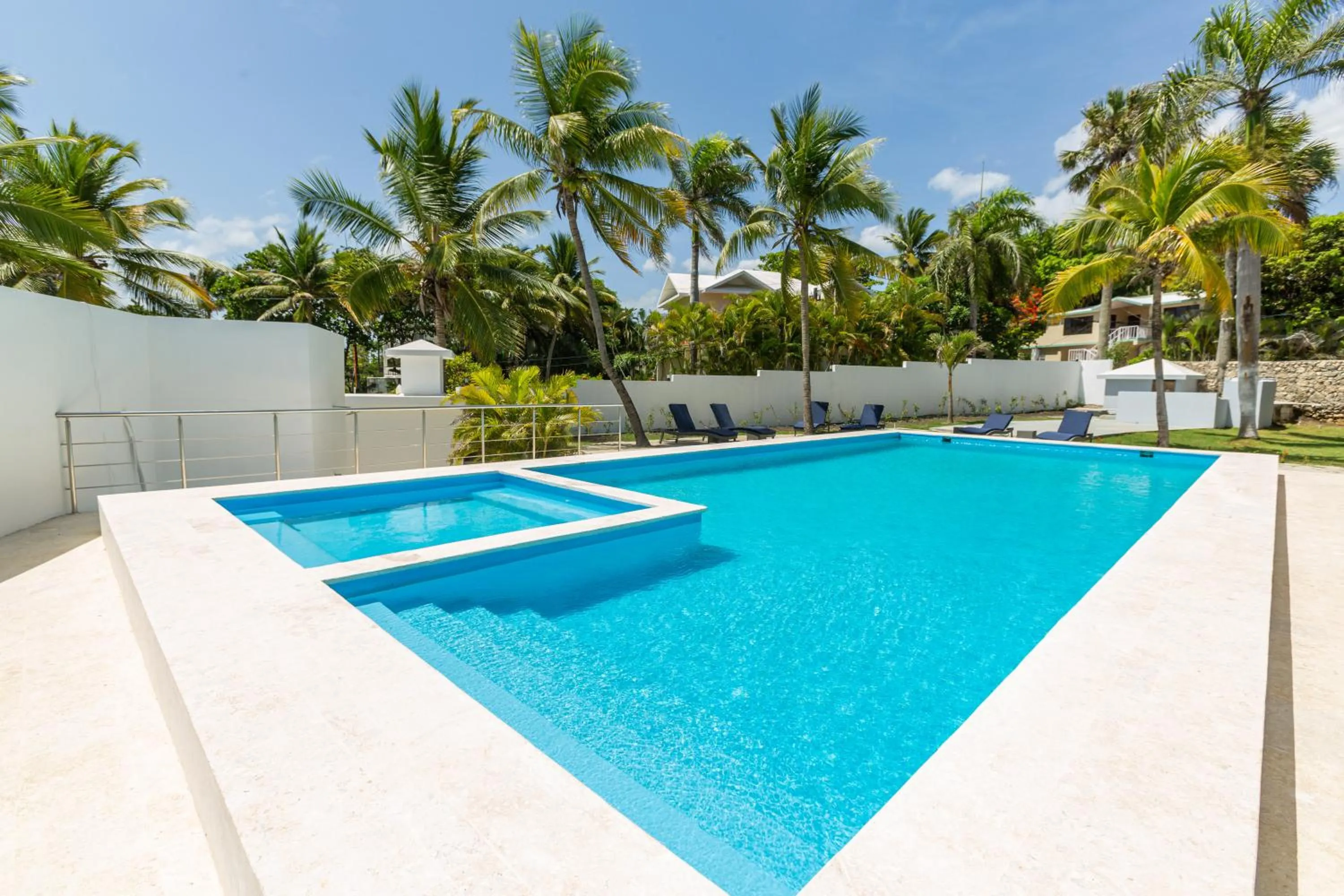 Skylight Suites Hotel