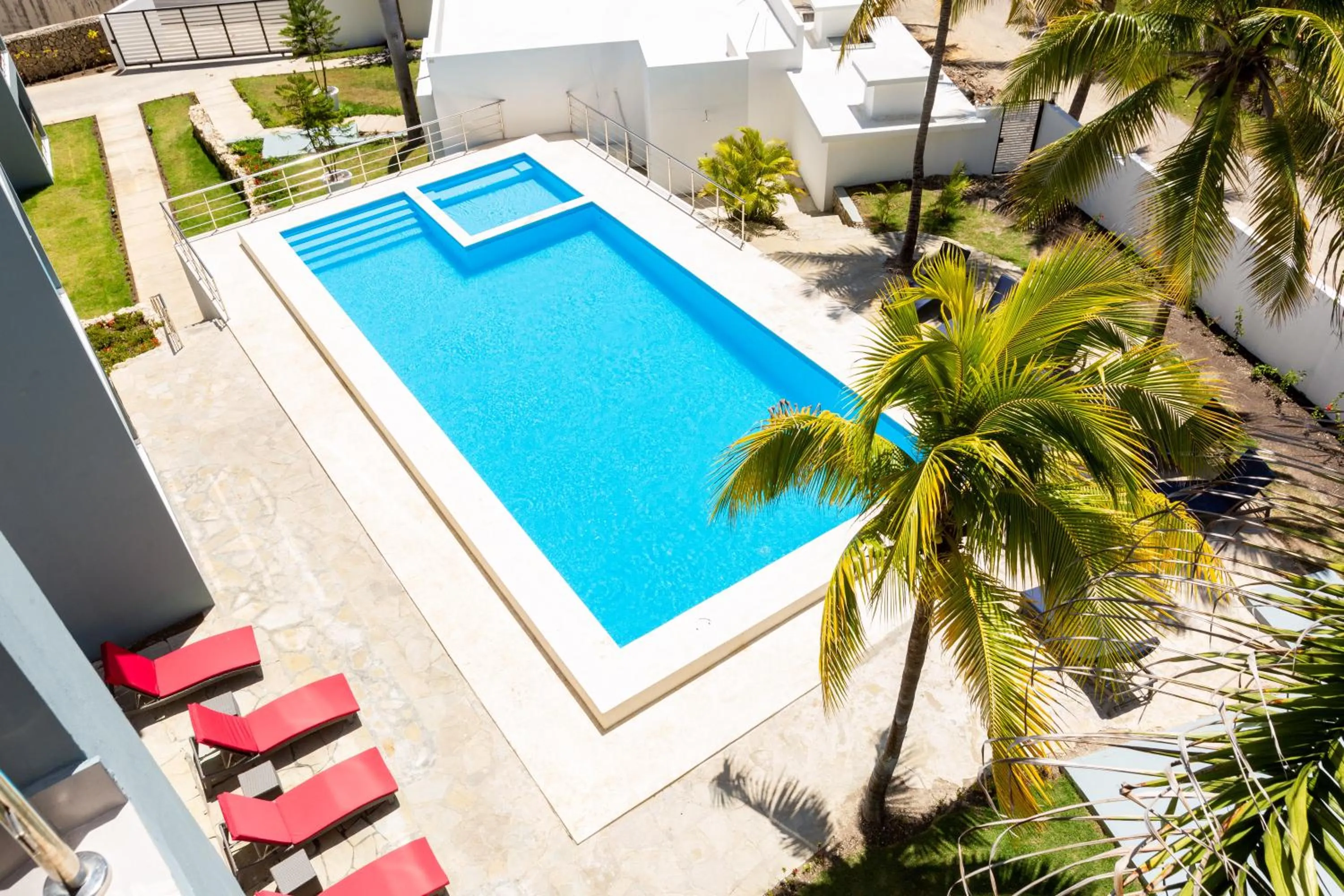 Skylight Suites Hotel